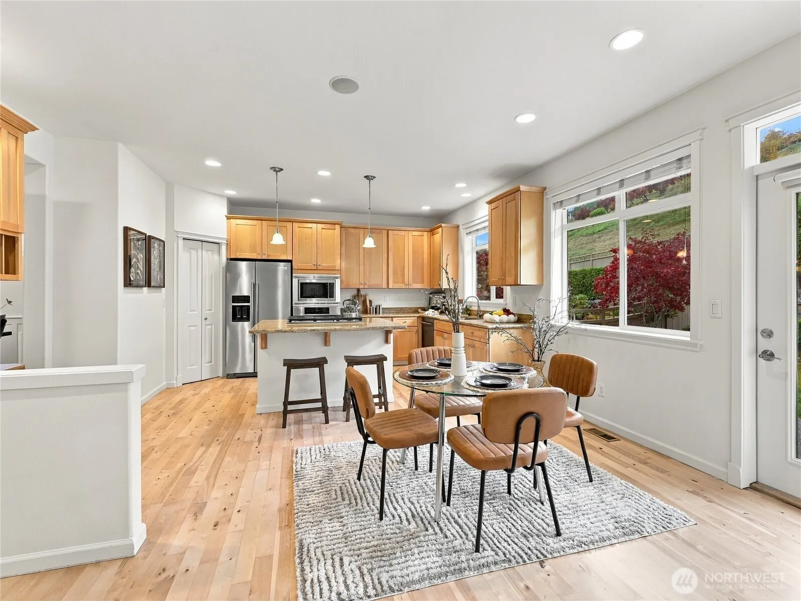 1726 28th Avenue NE, Issaquah, WA 98029