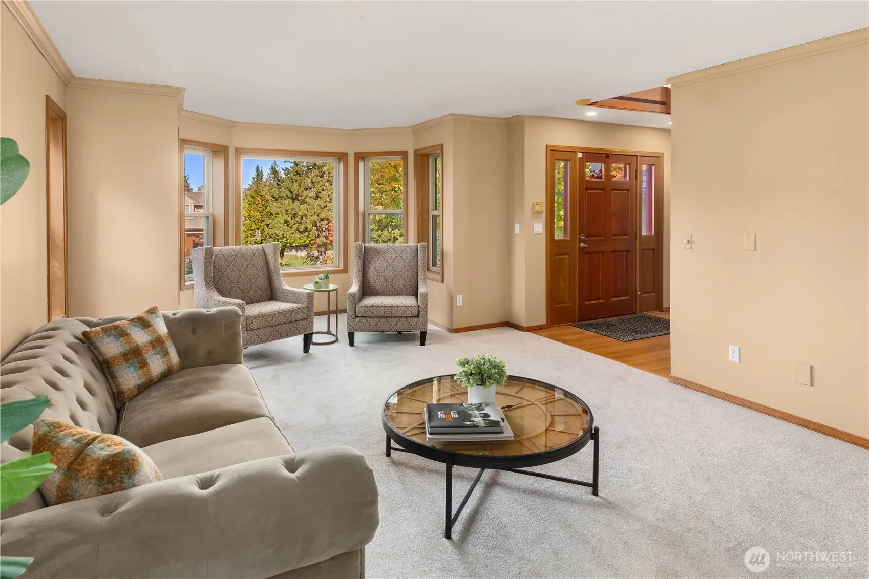 2235 Squak Mountain Loop SW, Issaquah, WA 98027