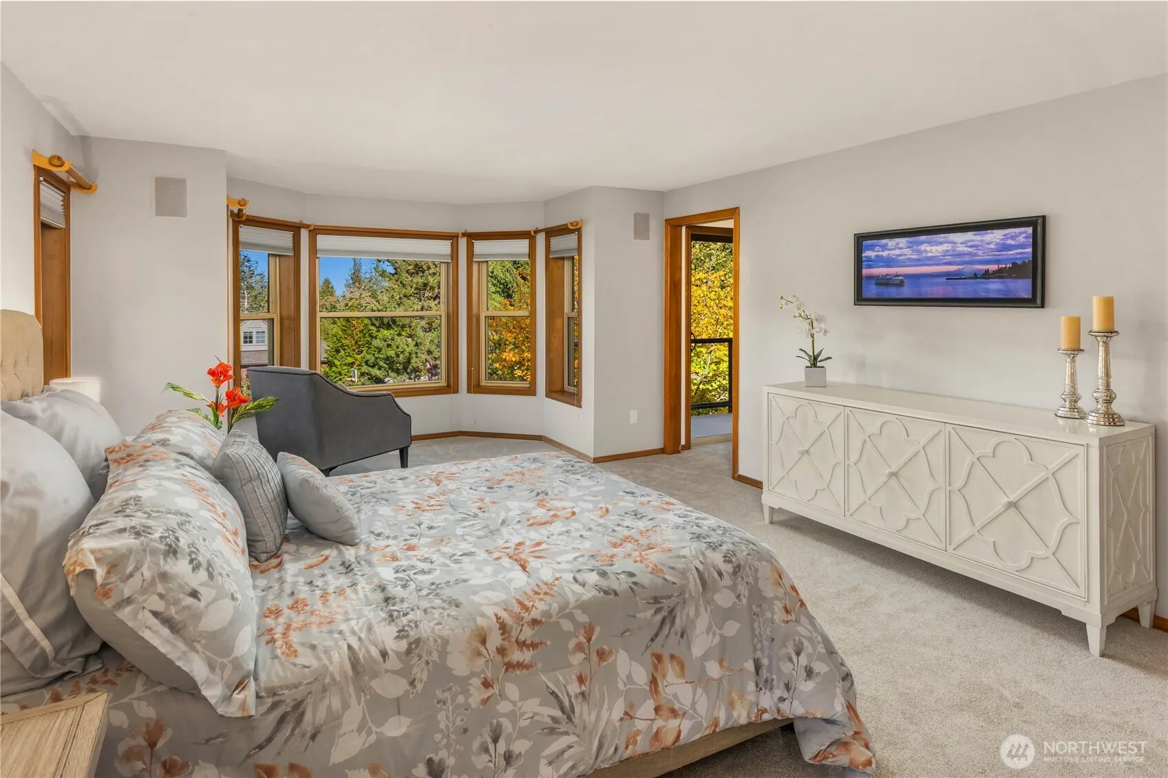 2235 Squak Mountain Loop SW, Issaquah, WA 98027