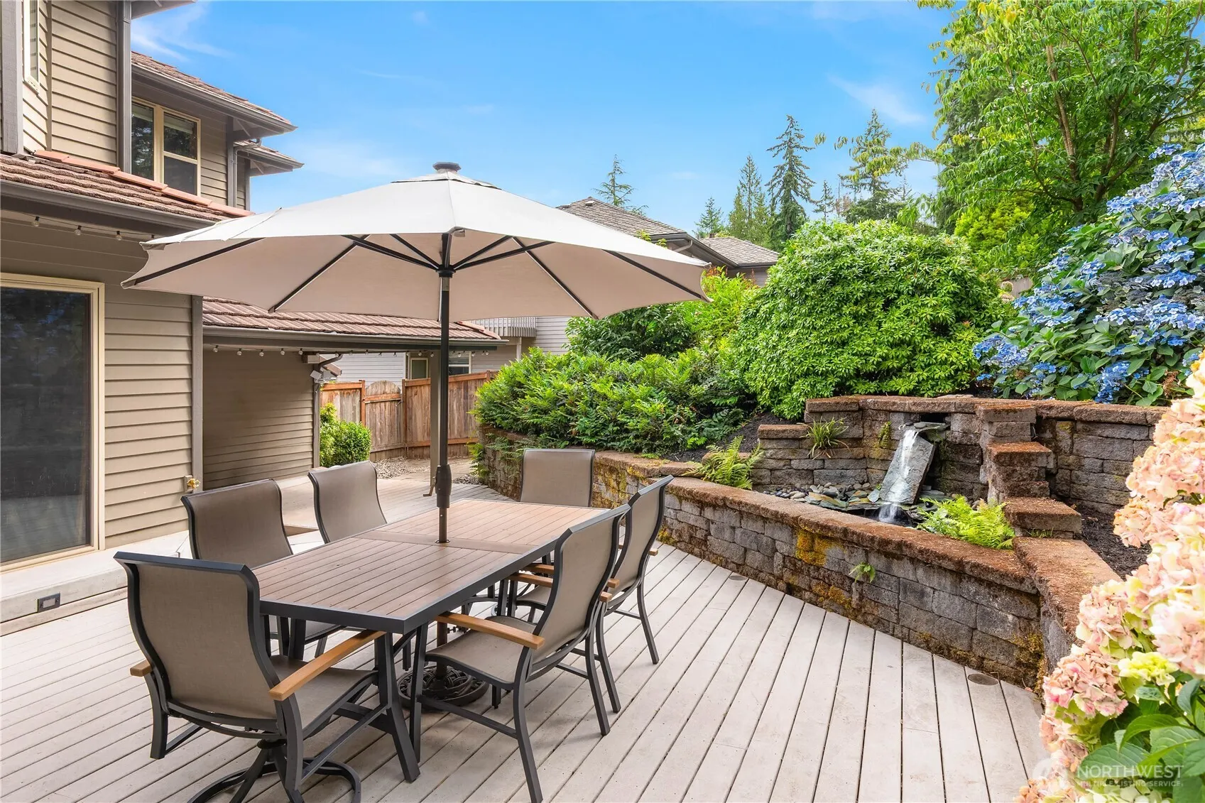 2235 Squak Mountain Loop SW, Issaquah, WA 98027