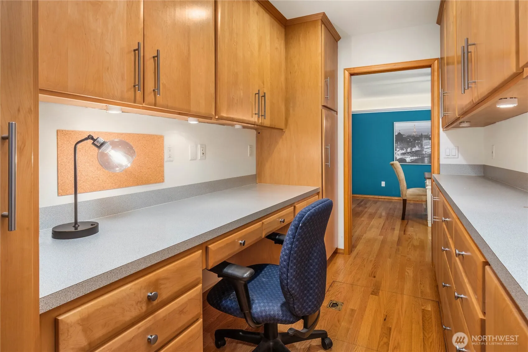 2235 Squak Mountain Loop SW, Issaquah, WA 98027