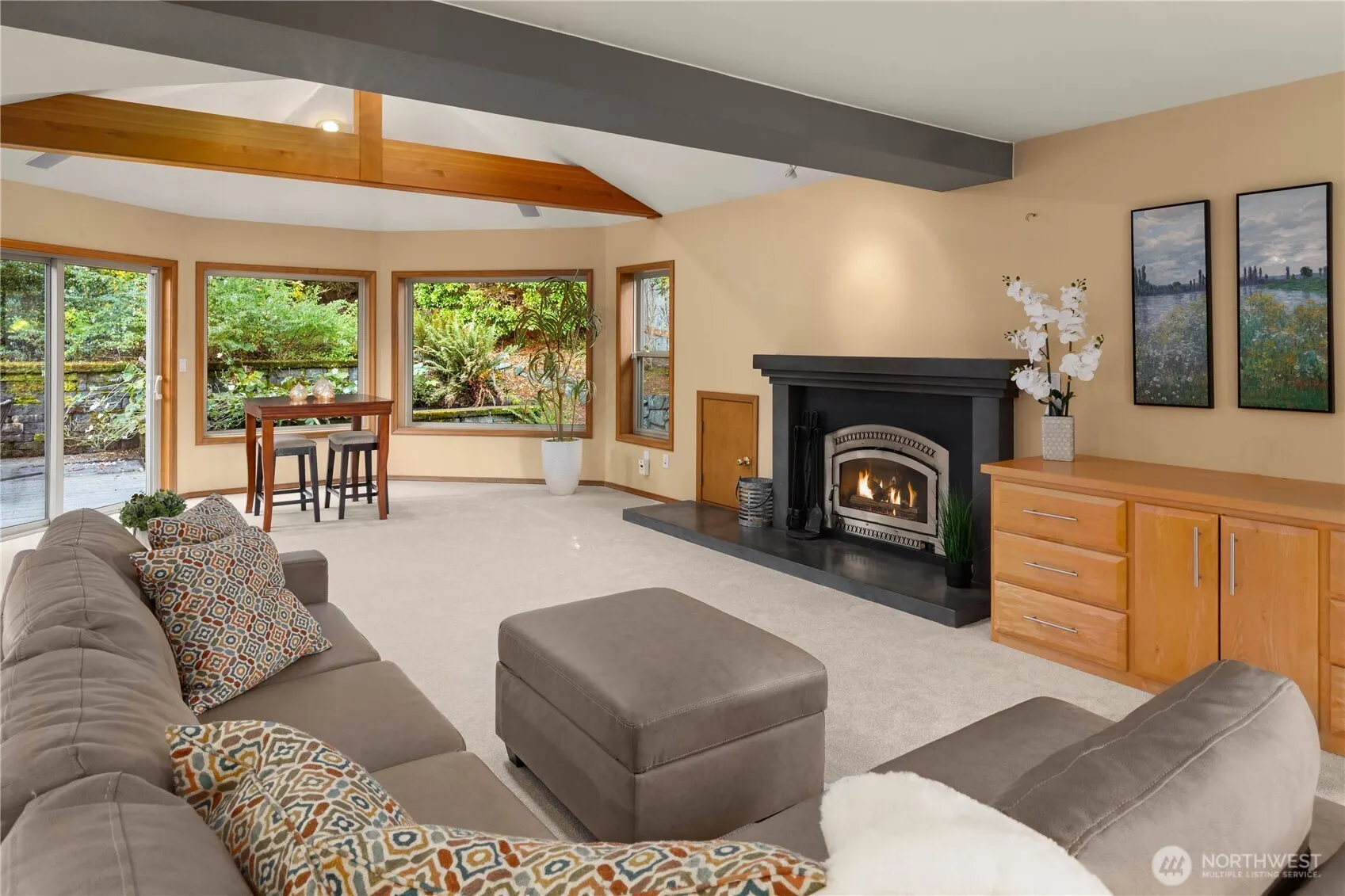 2235 Squak Mountain Loop SW, Issaquah, WA 98027