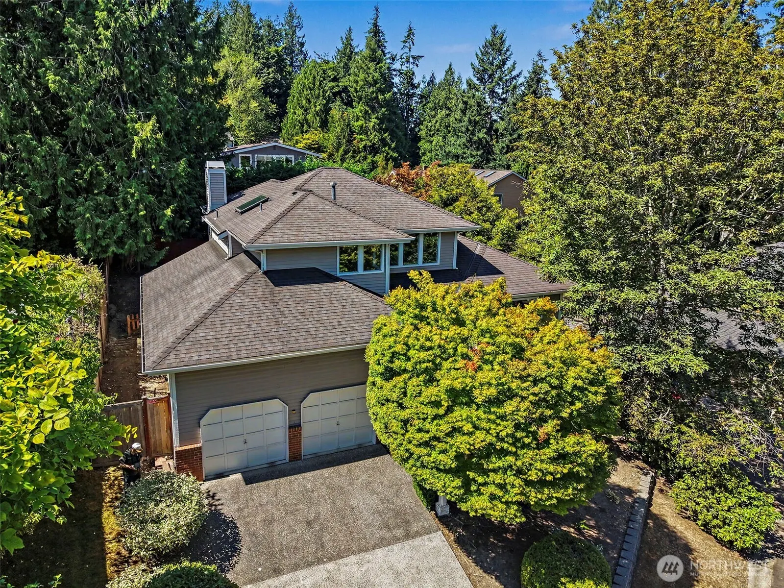 1819 221st Place NE, Sammamish, WA 98074