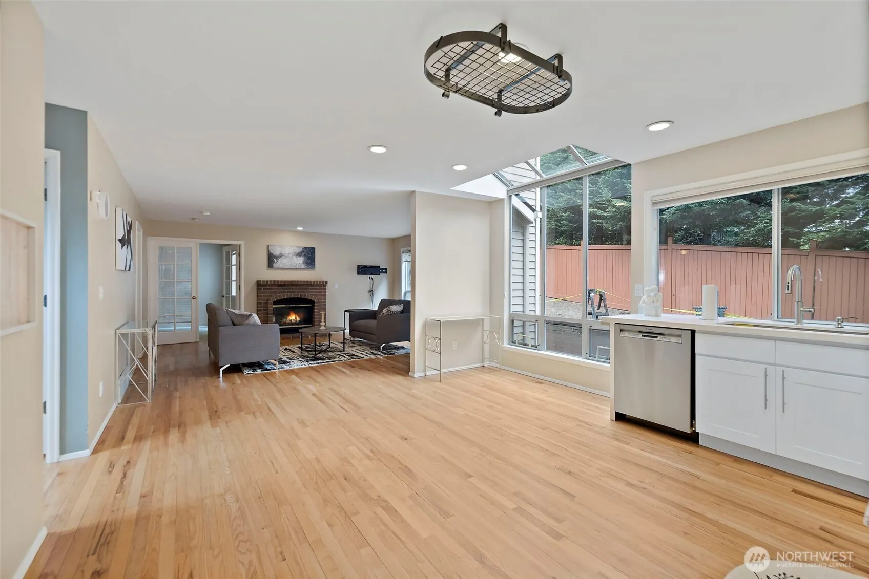1819 221st Place NE, Sammamish, WA 98074