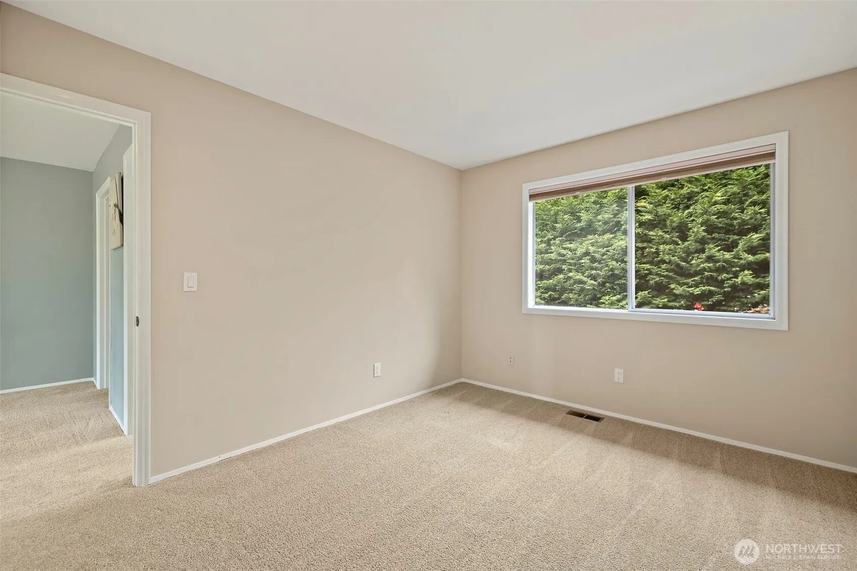 1819 221st Place NE, Sammamish, WA 98074