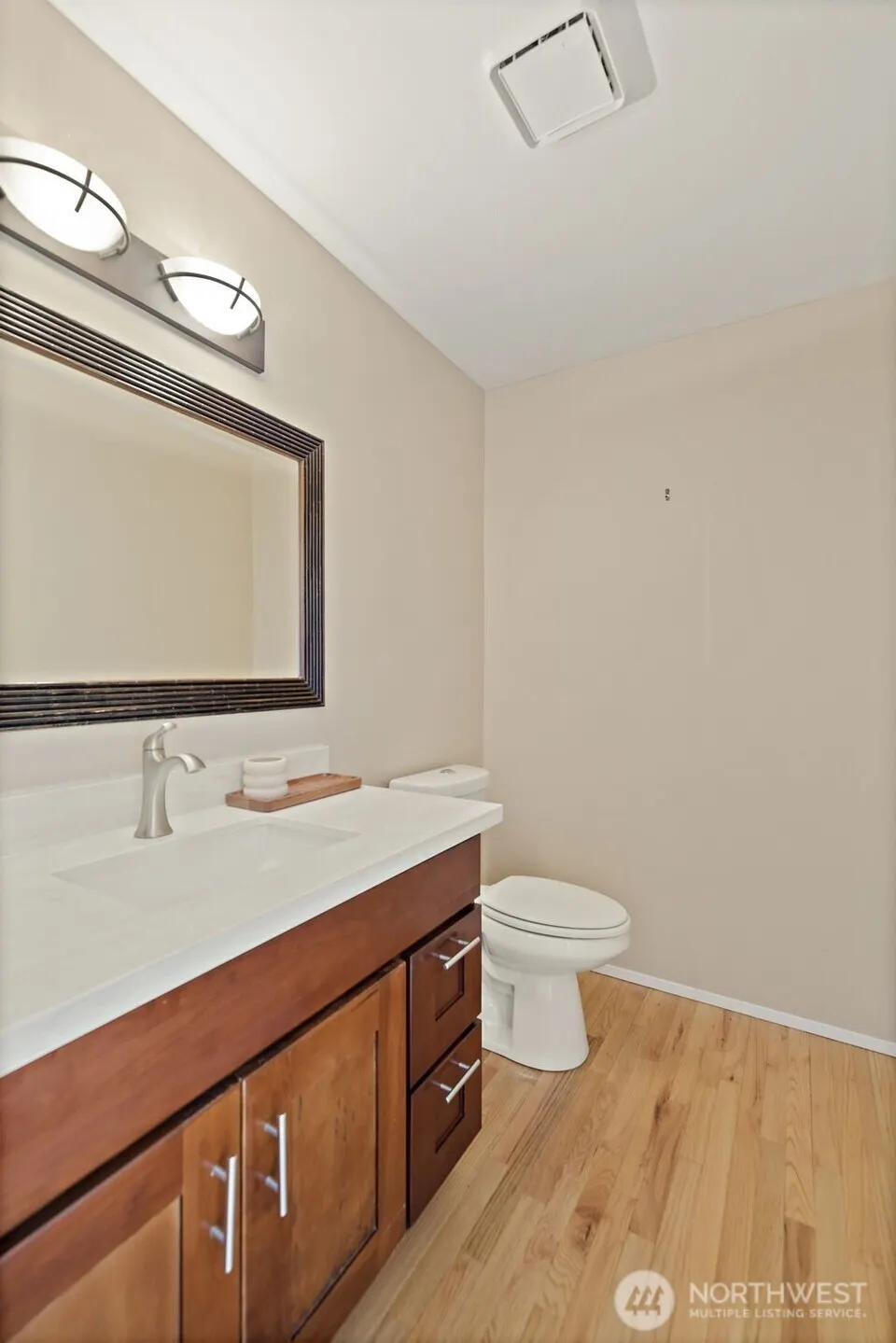 1819 221st Place NE, Sammamish, WA 98074
