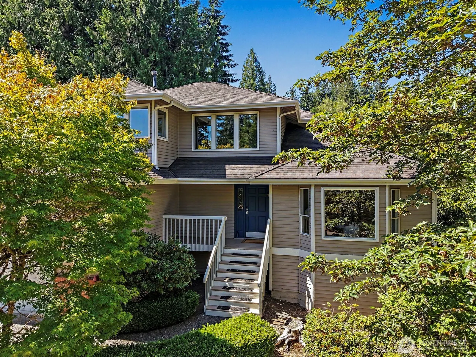 1819 221st Place NE, Sammamish, WA 98074