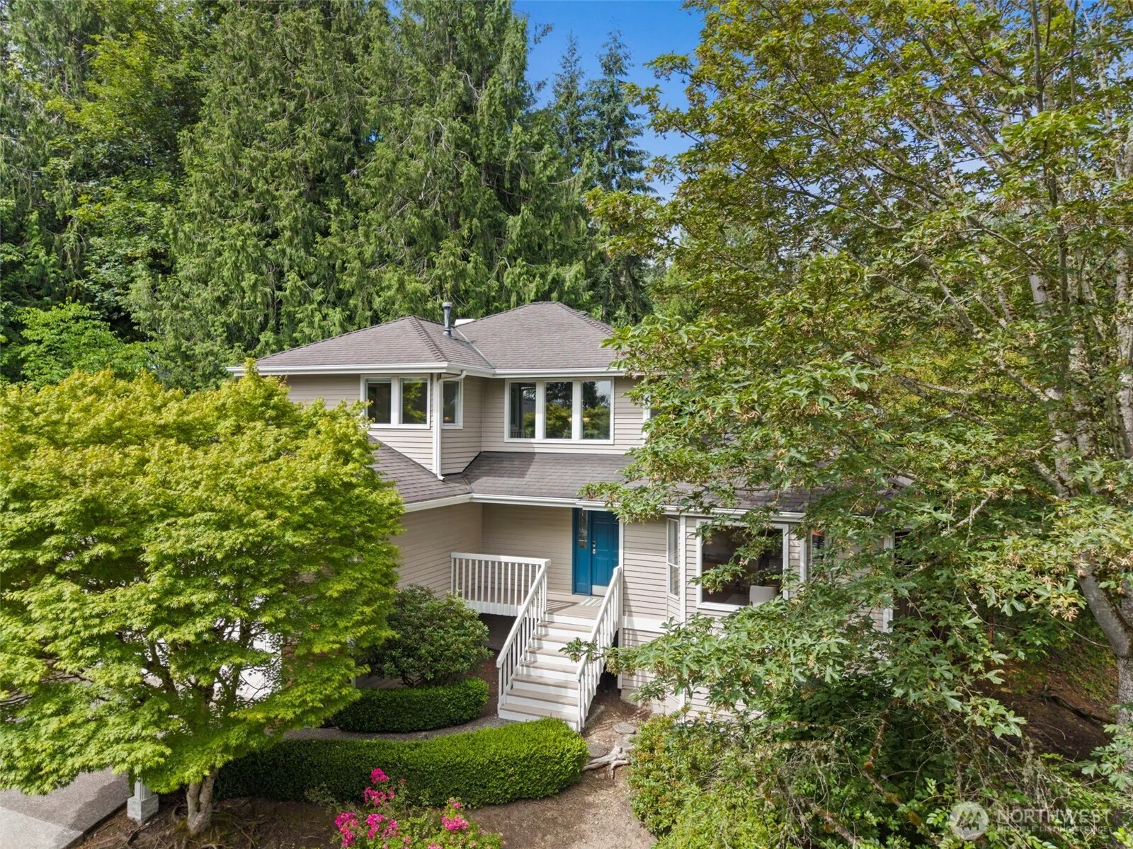 1819 221st Place NE, Sammamish, WA 98074