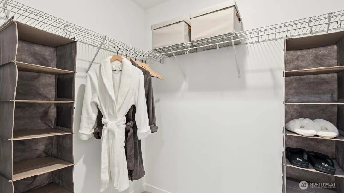 16830 20th Avenue W #E3, Lynnwood, WA 98037