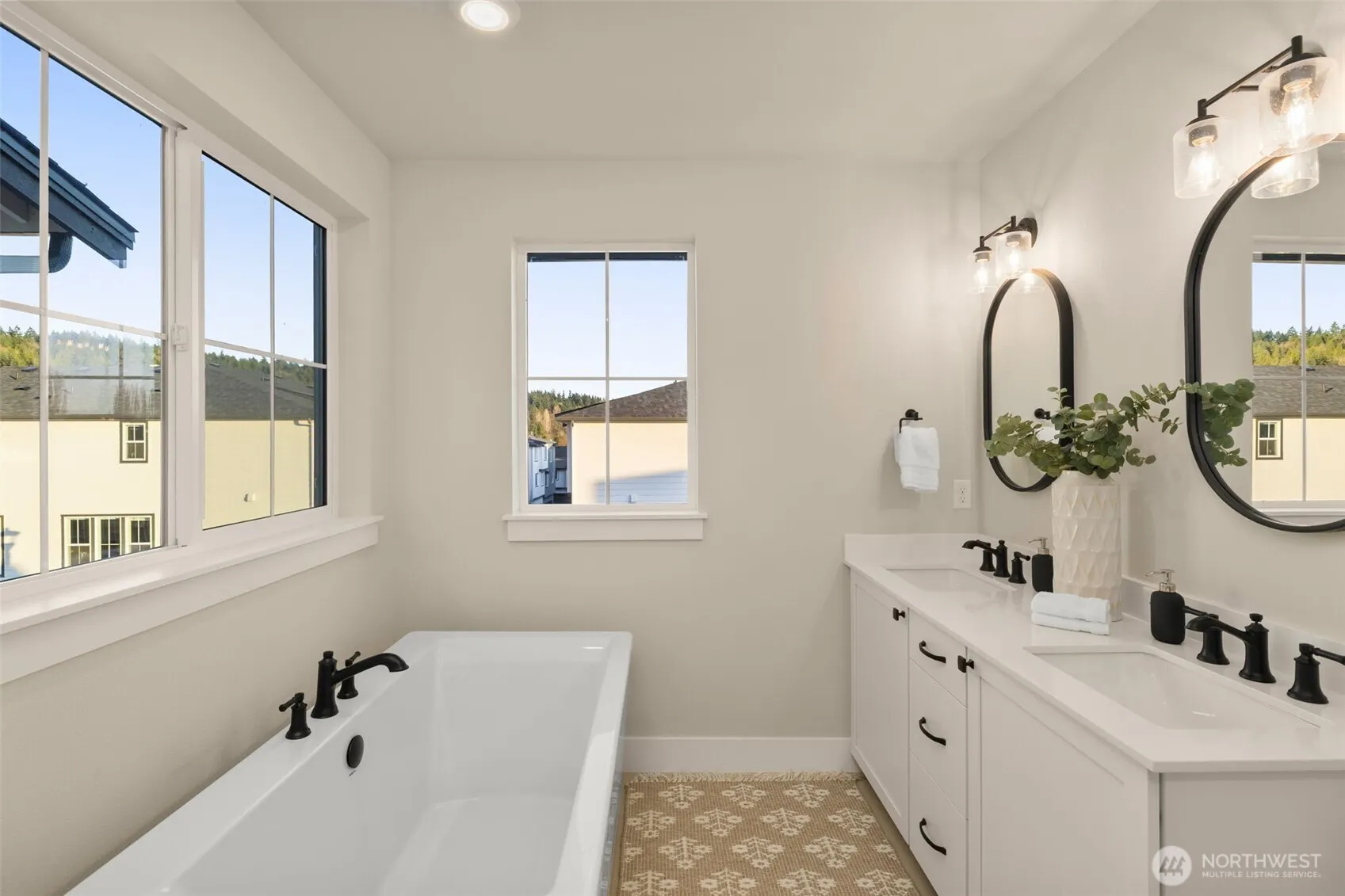 14810 NE 143rd Place #18, Woodinville, WA 98072