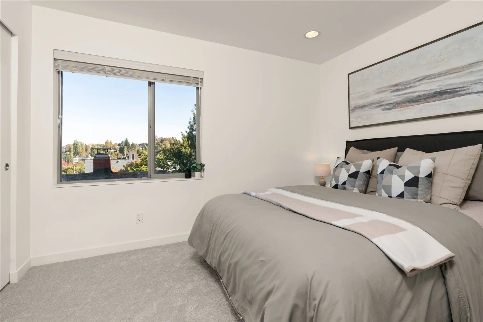 4052 30th Avenue SW, Seattle, WA 98126