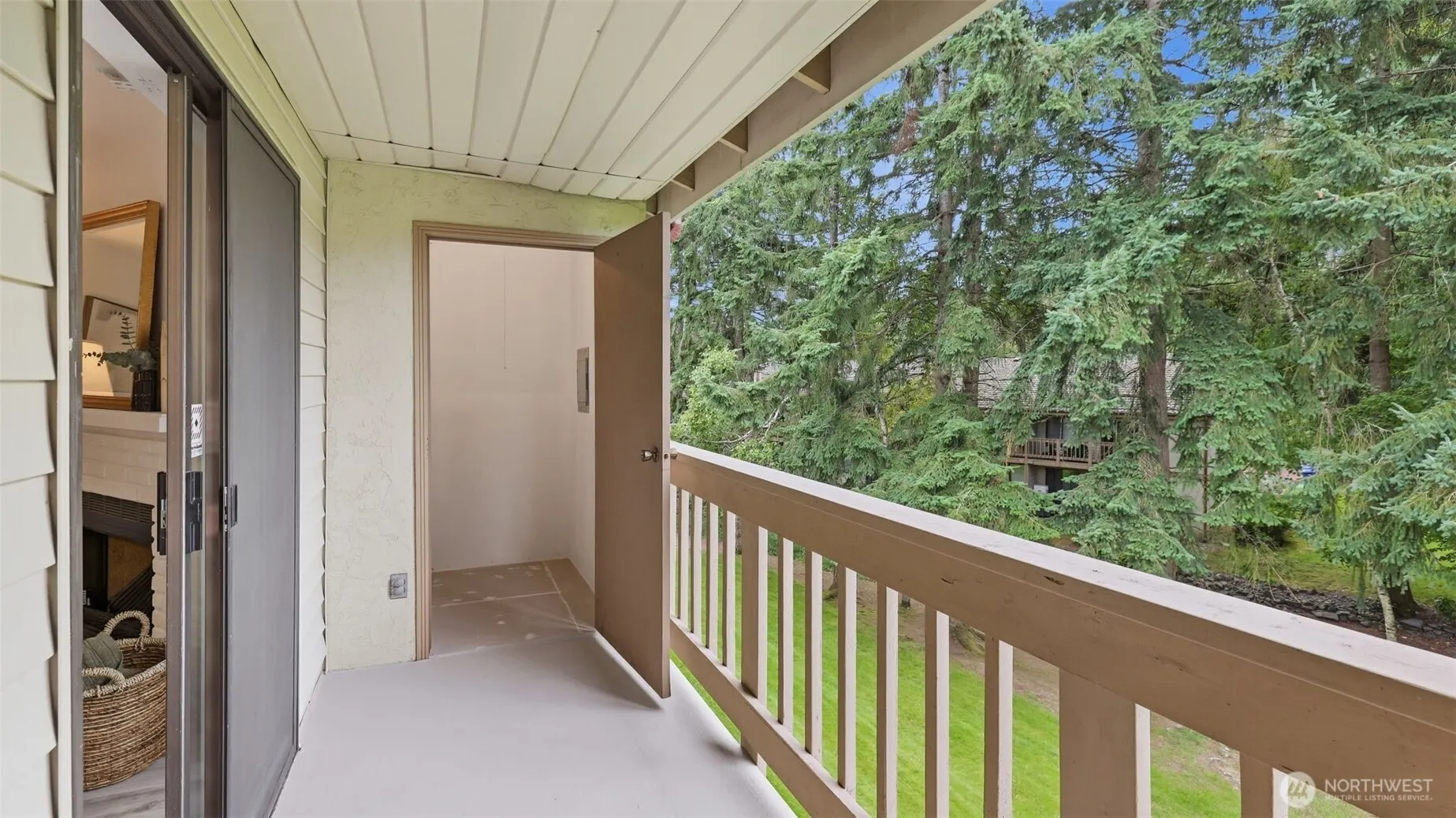 17419 119th Lane SE #E32, Renton, WA 98058