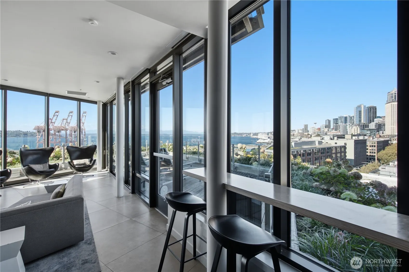 590 1st Avenue S #604, Seattle, WA 98104