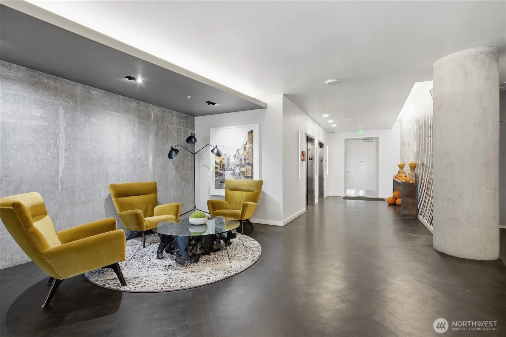 590 1st Avenue S #604, Seattle, WA 98104