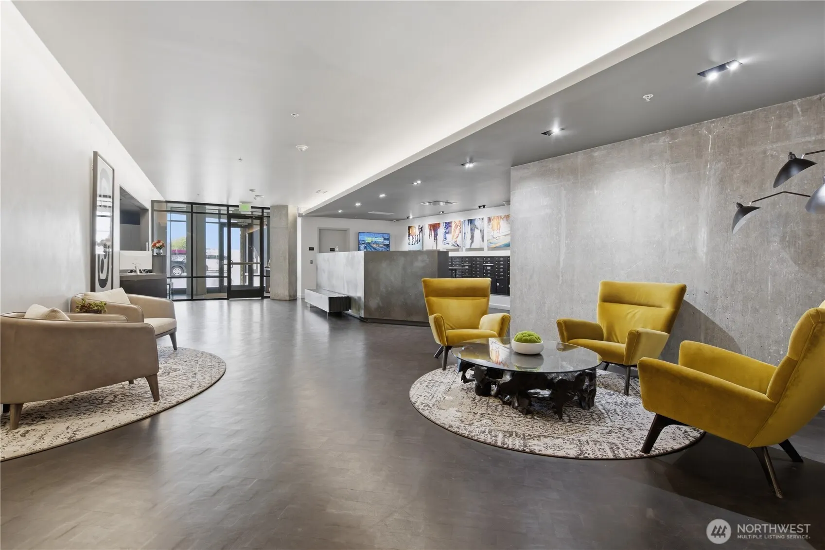 590 1st Avenue S #604, Seattle, WA 98104