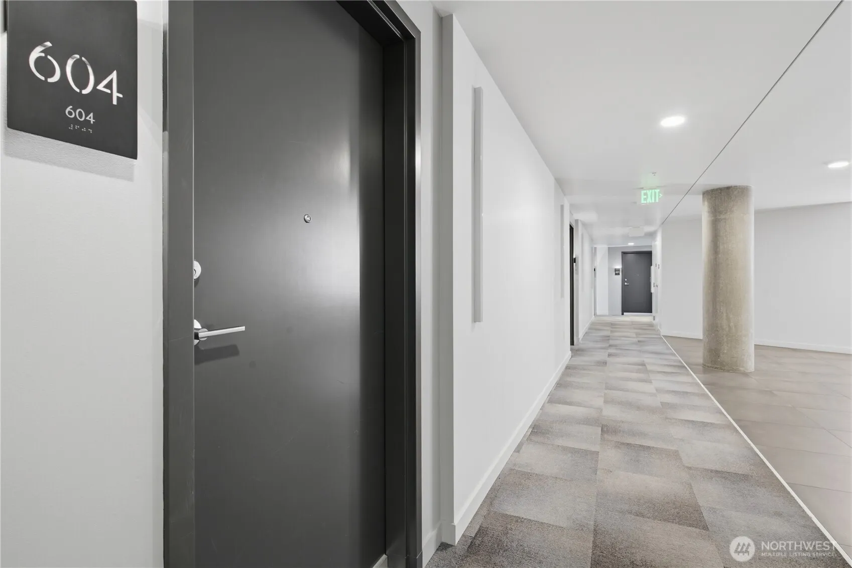 590 1st Avenue S #604, Seattle, WA 98104
