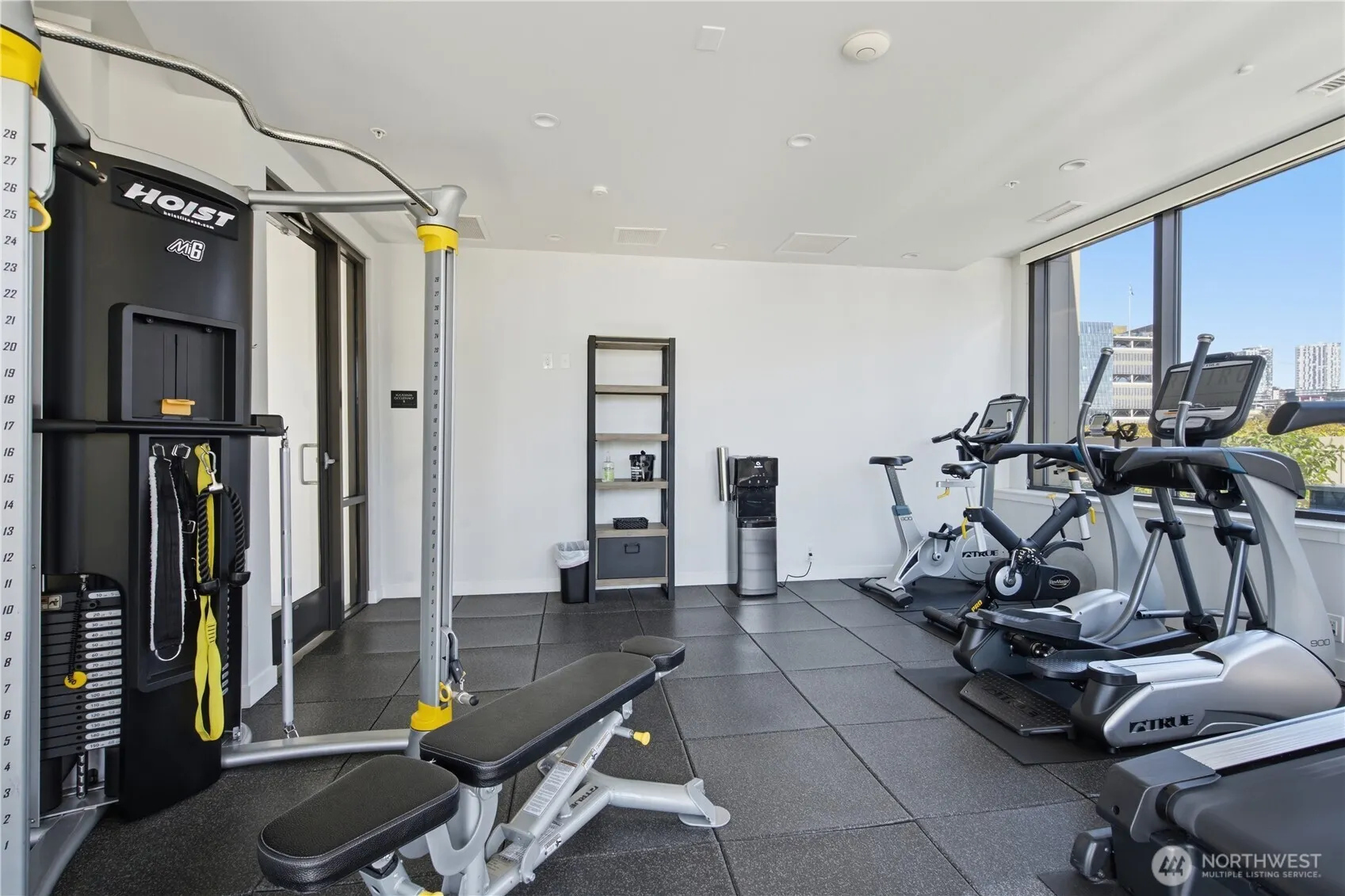 590 1st Avenue S #604, Seattle, WA 98104