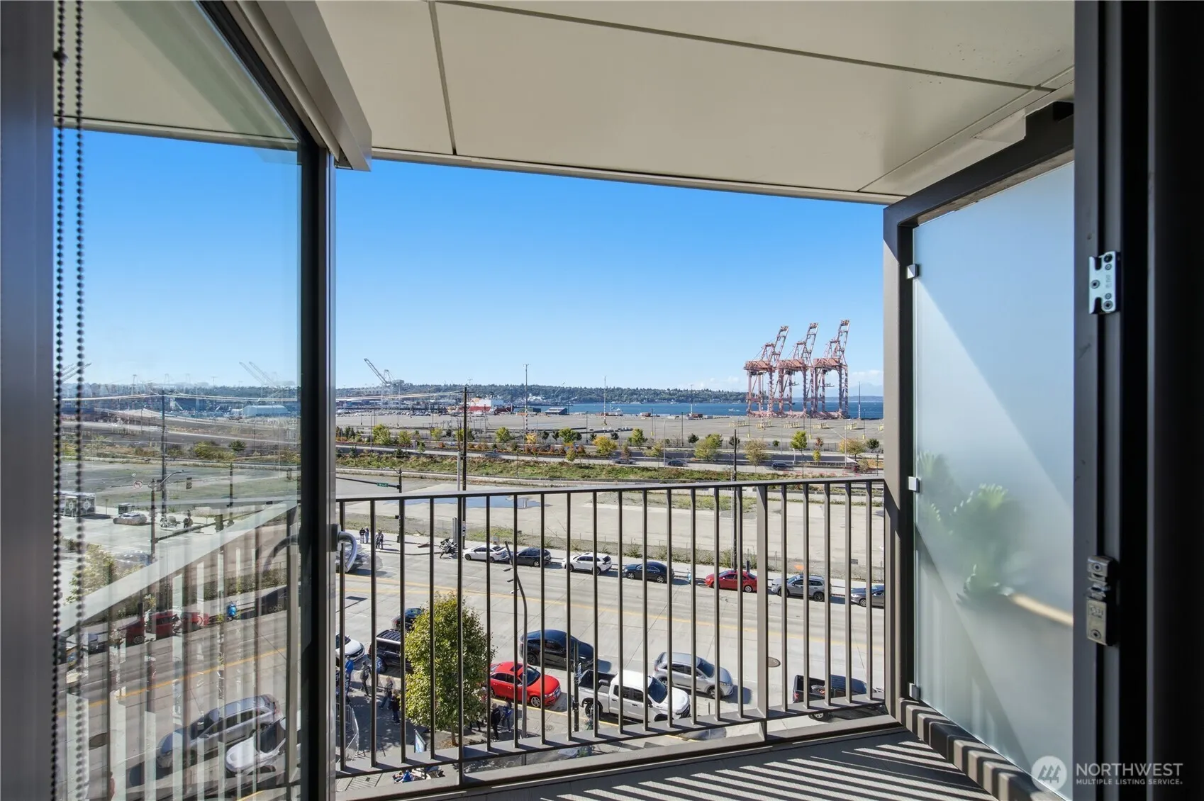 590 1st Avenue S #604, Seattle, WA 98104