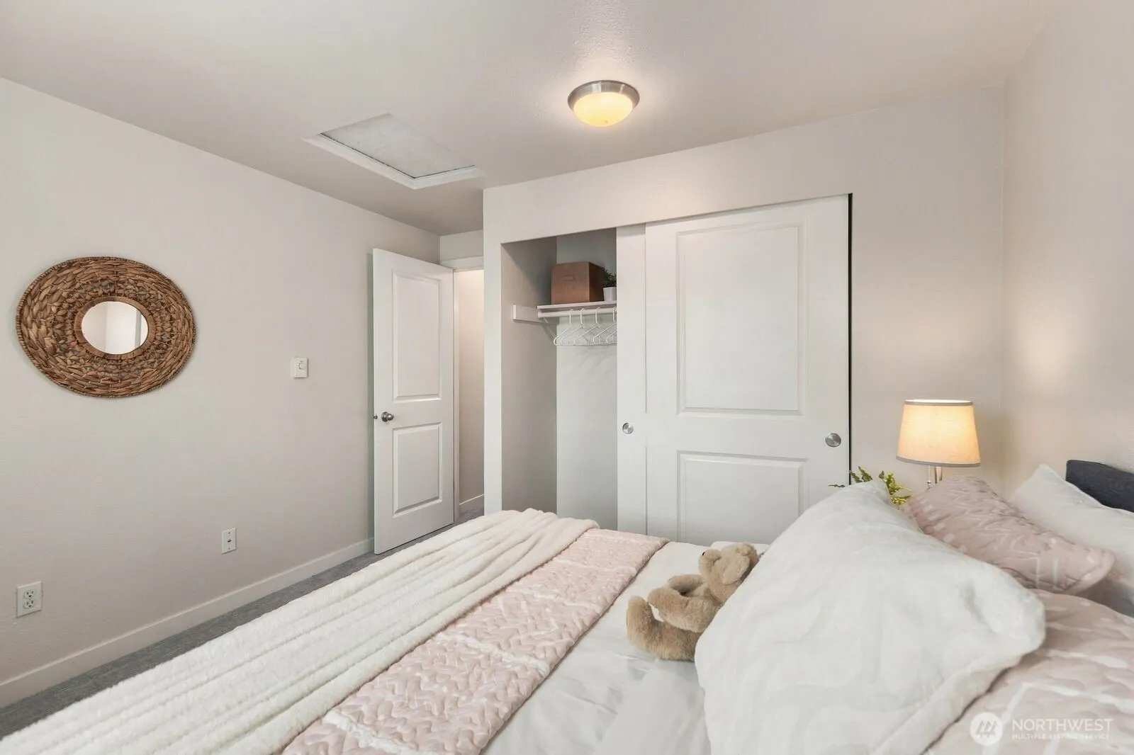 14124 NE 181st Place #H302, Woodinville, WA 98072-8557
