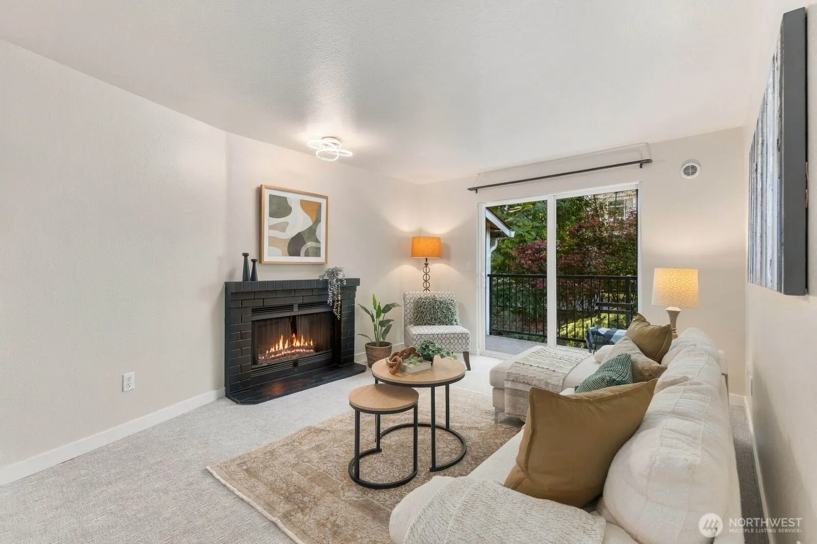 14124 NE 181st Place #H302, Woodinville, WA 98072-8557