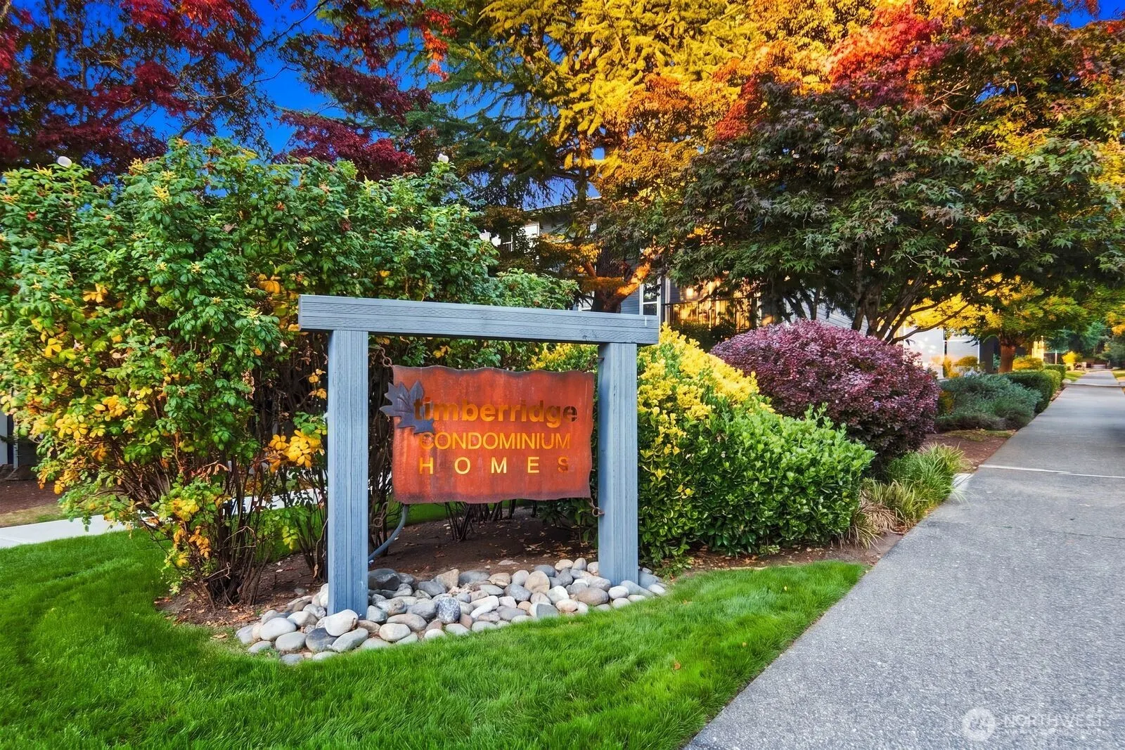 14124 NE 181st Place #H302, Woodinville, WA 98072-8557