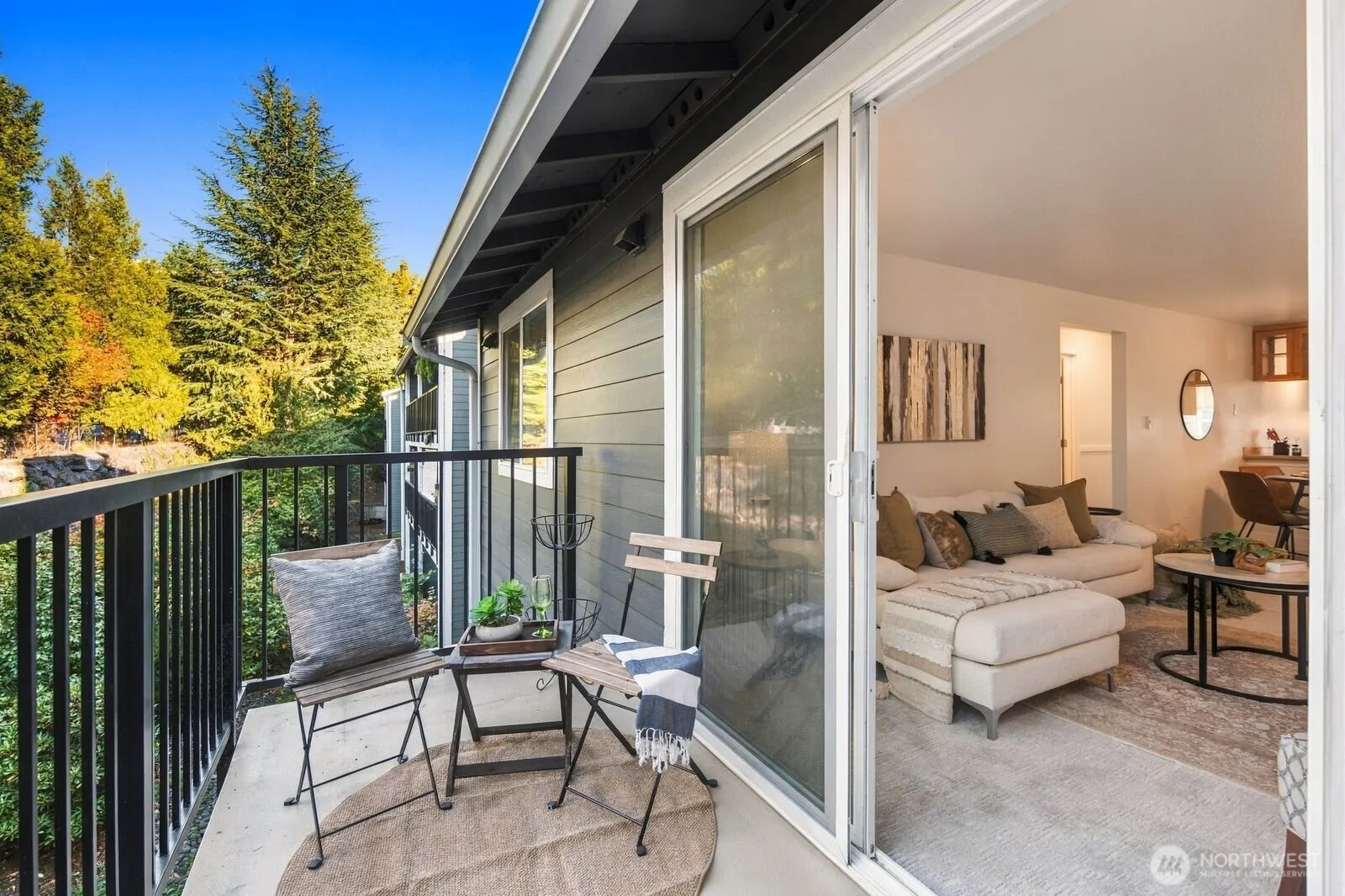 14124 NE 181st Place #H302, Woodinville, WA 98072-8557