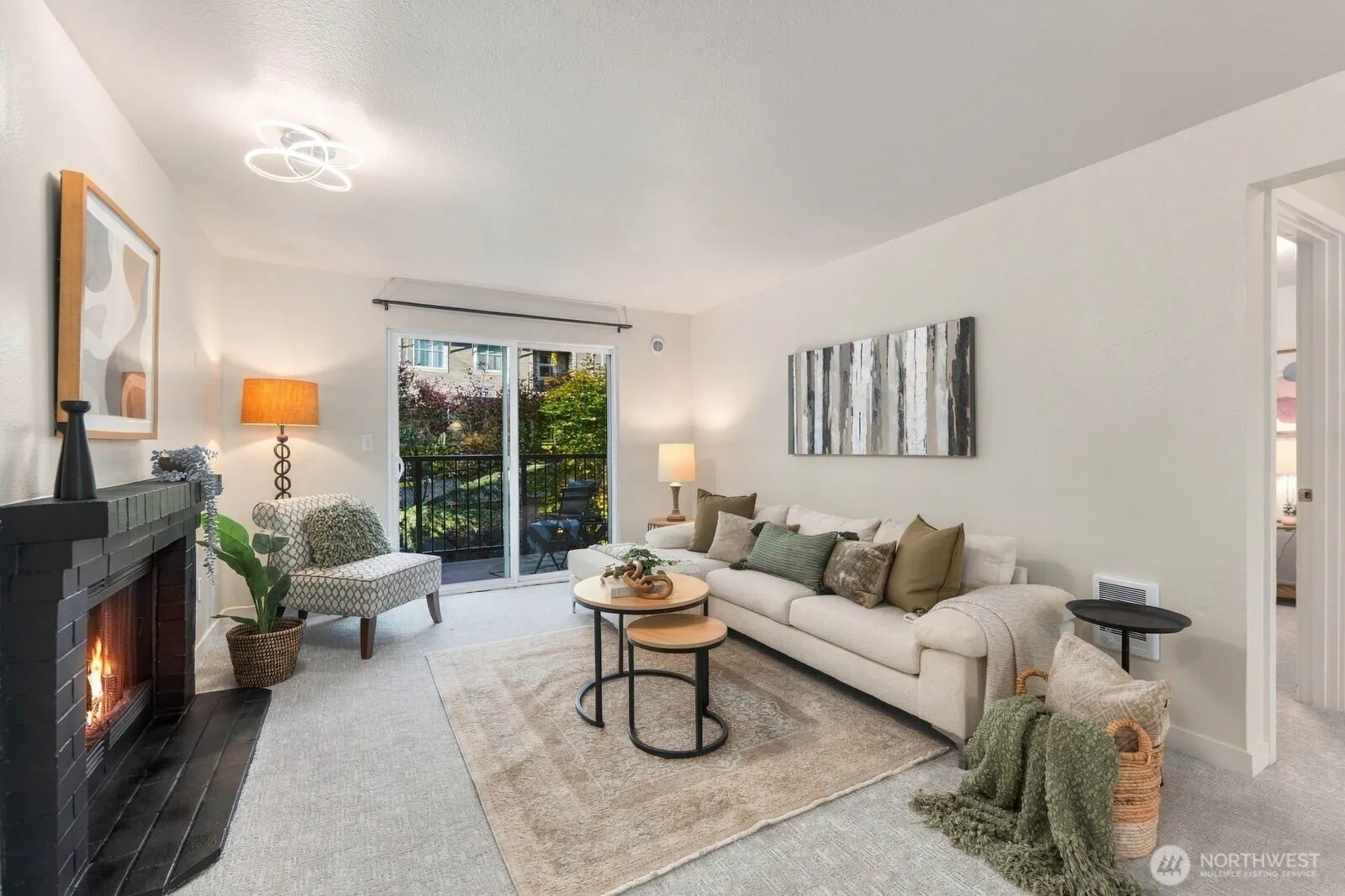 14124 NE 181st Place #H302, Woodinville, WA 98072-8557