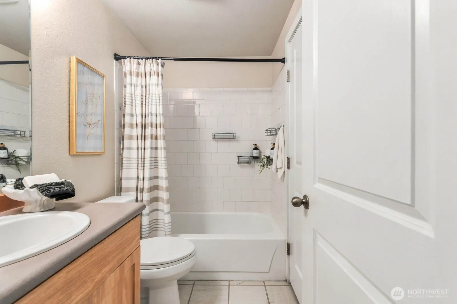 14124 NE 181st Place #H302, Woodinville, WA 98072-8557