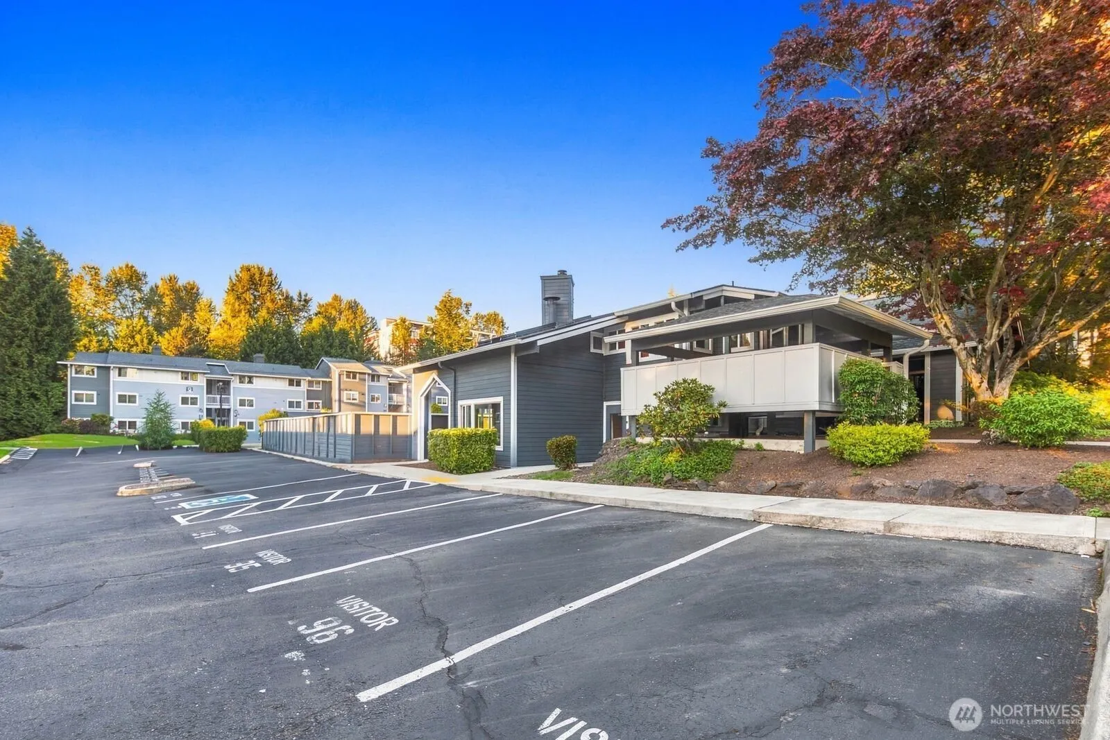 14124 NE 181st Place #H302, Woodinville, WA 98072-8557