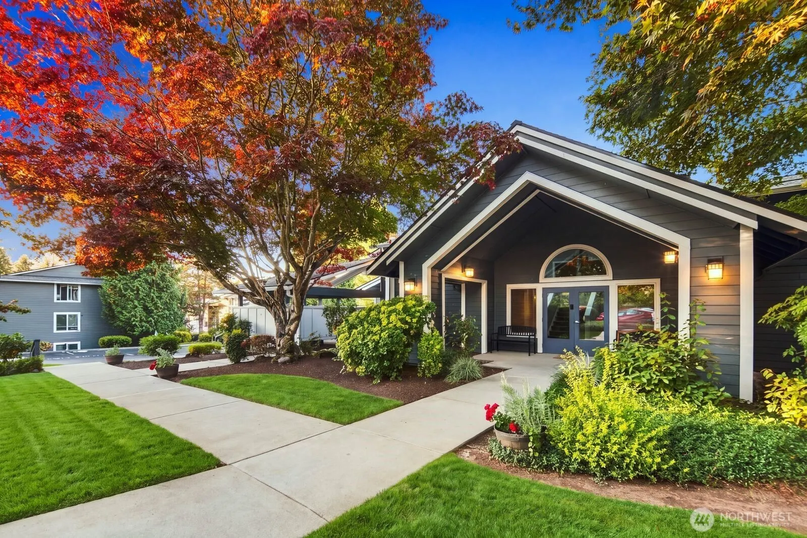 14124 NE 181st Place #H302, Woodinville, WA 98072-8557