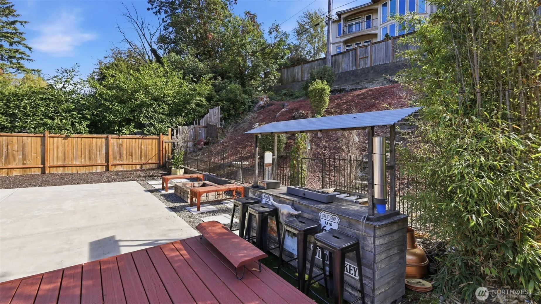 470 Grandey Way NE, Renton, WA 98056