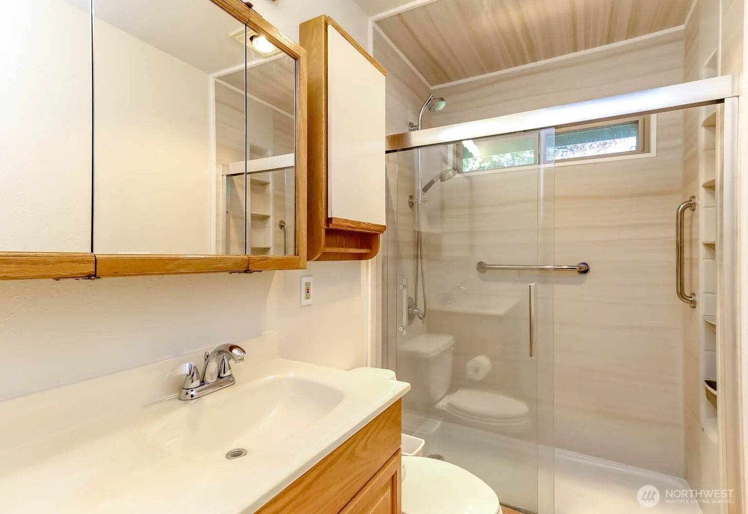 11216 SE 228th Place , Kent, WA 98031