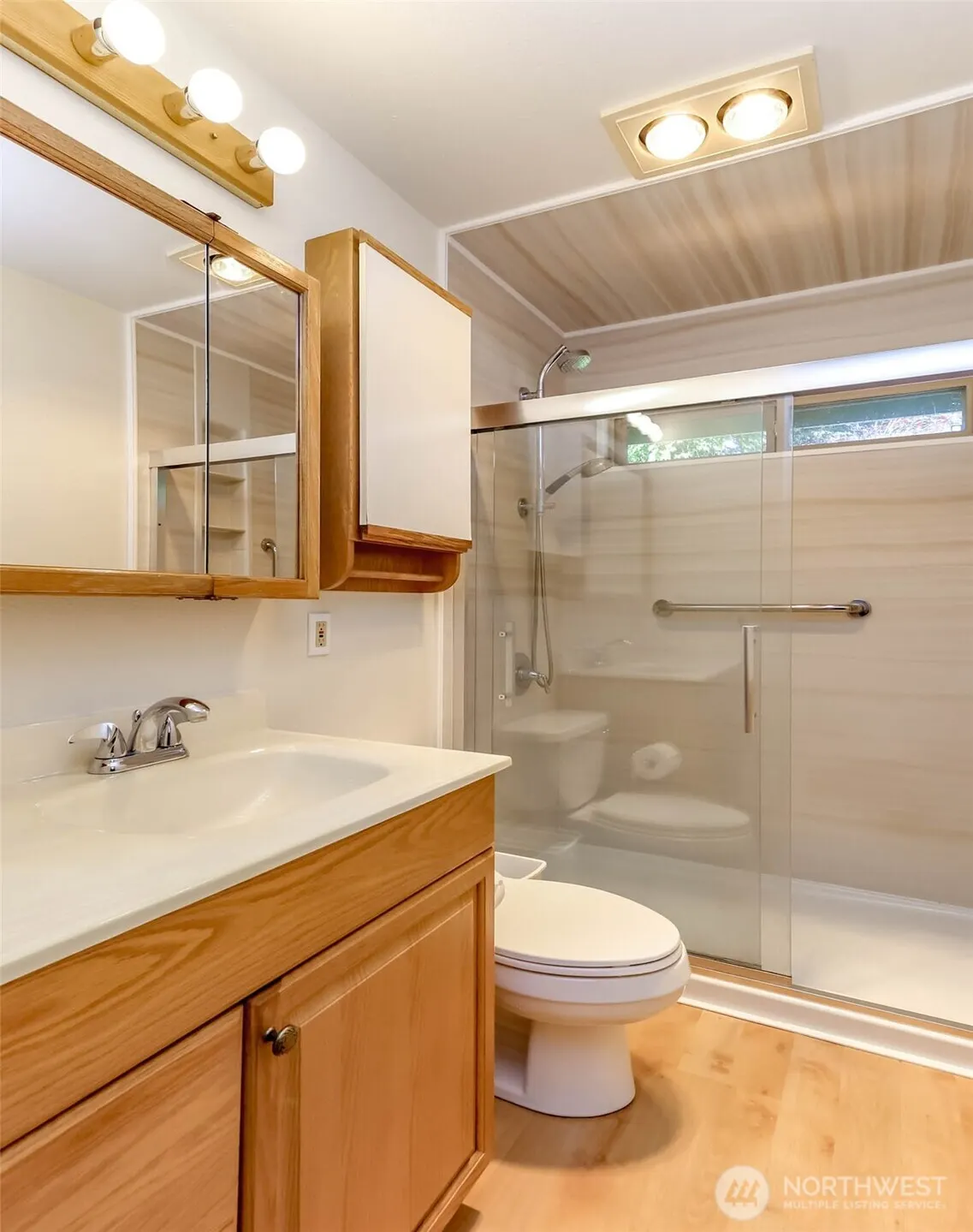 11216 SE 228th Place , Kent, WA 98031