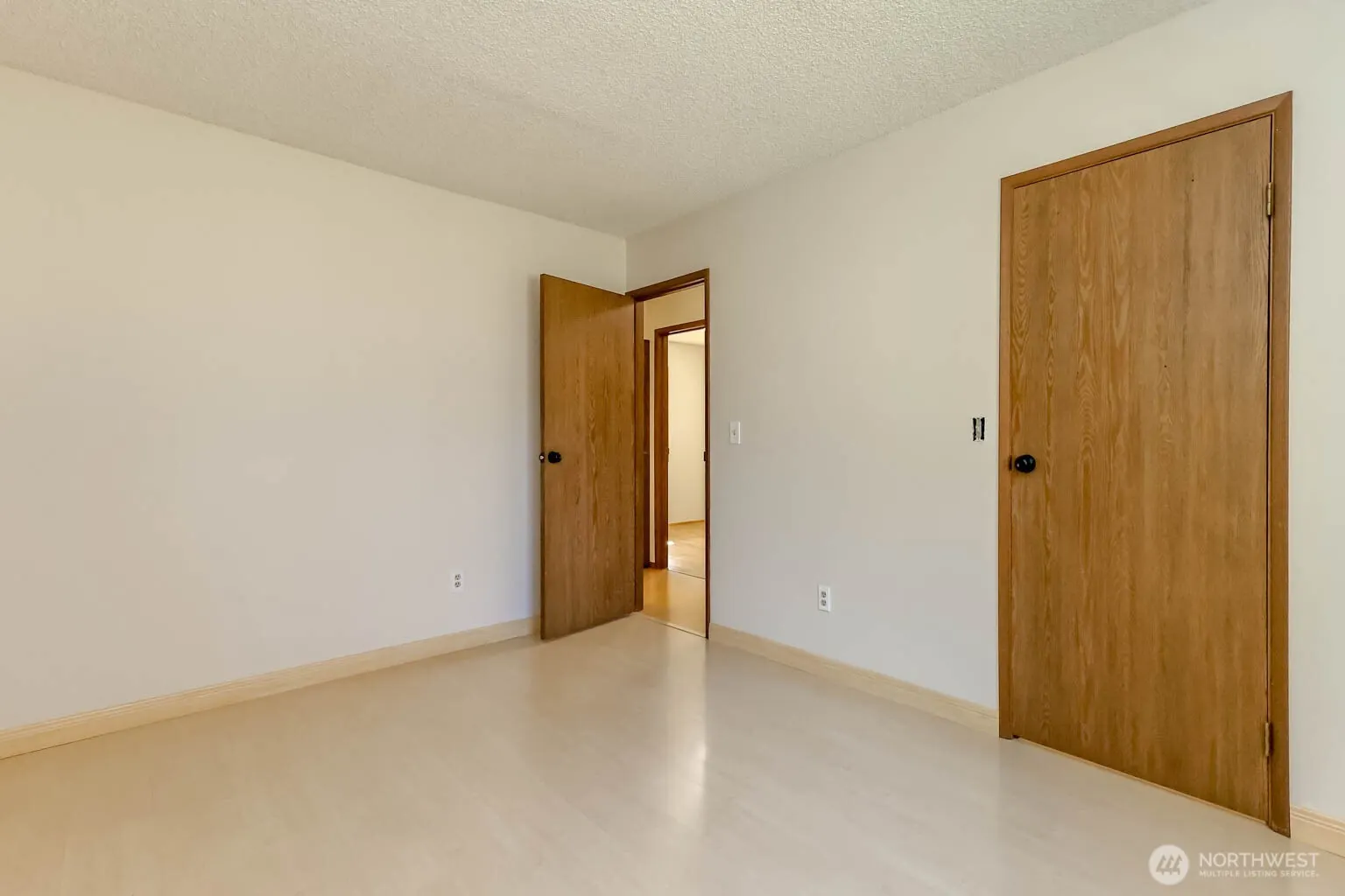 11216 SE 228th Place , Kent, WA 98031
