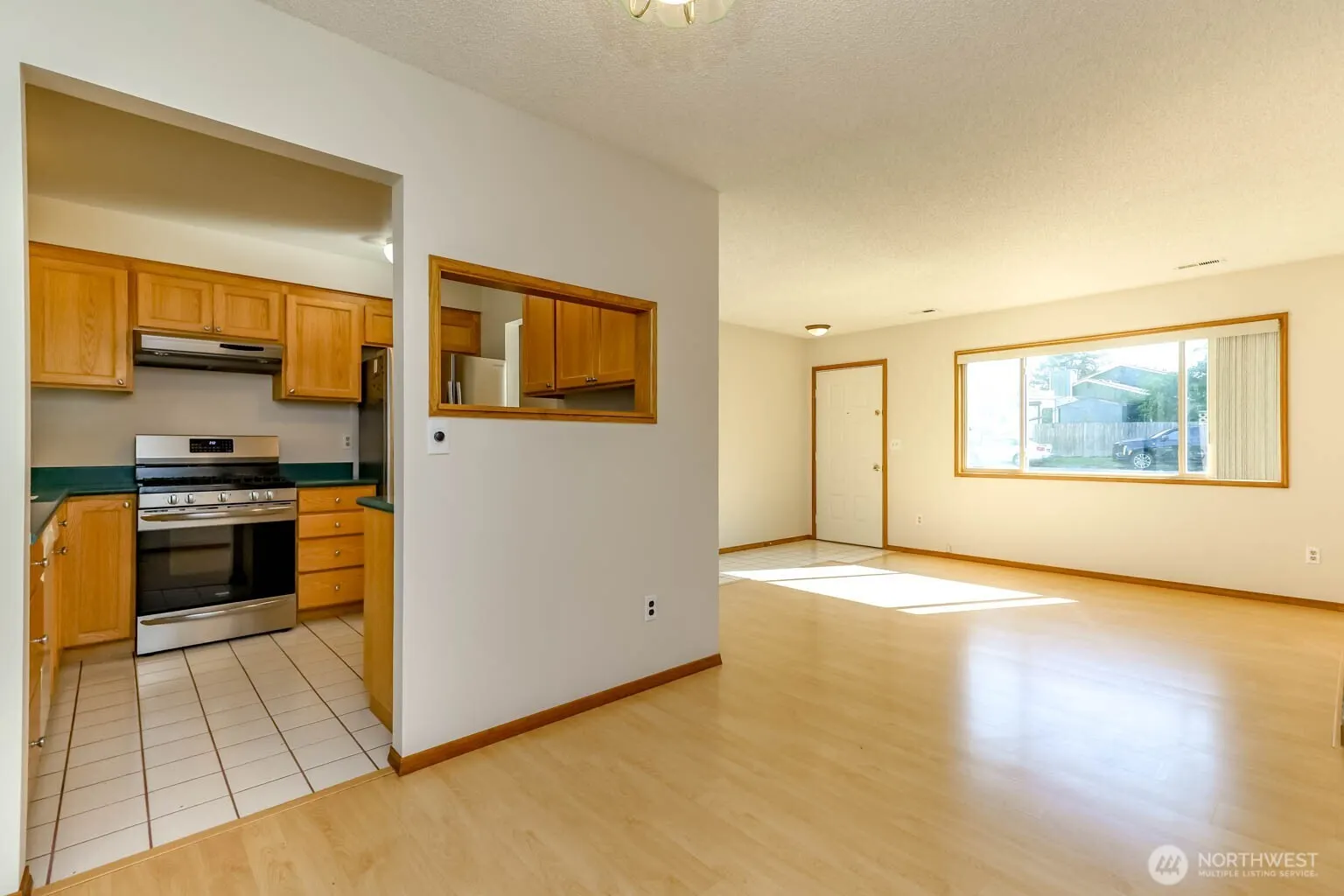 11216 SE 228th Place , Kent, WA 98031