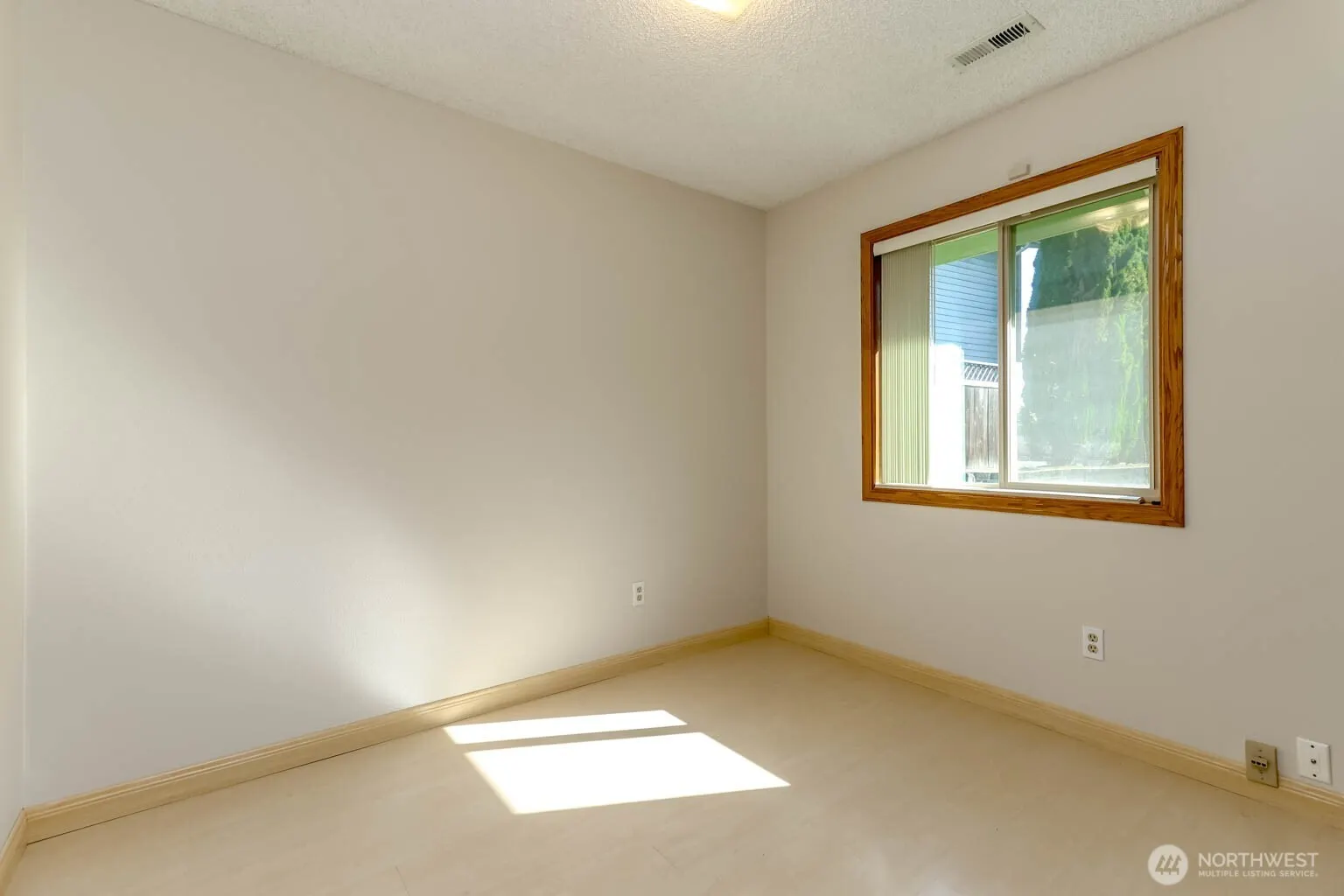 11216 SE 228th Place , Kent, WA 98031