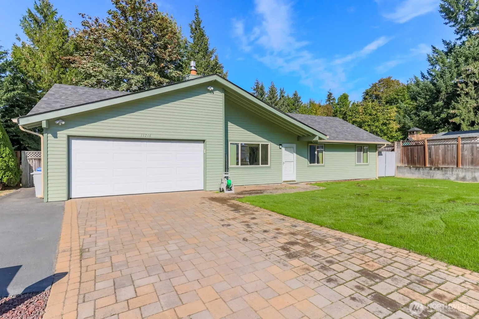 11216 SE 228th Place , Kent, WA 98031