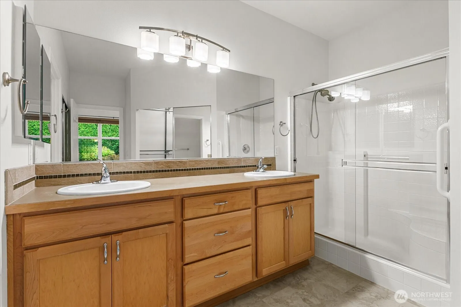 12724 Sunbreak Way NE, Redmond, WA 98053