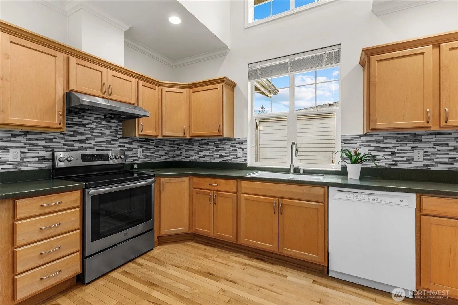 12724 Sunbreak Way NE, Redmond, WA 98053