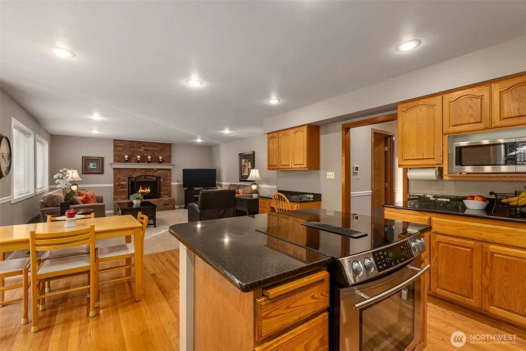 19318 SE 328th Place , Kent, WA 98042