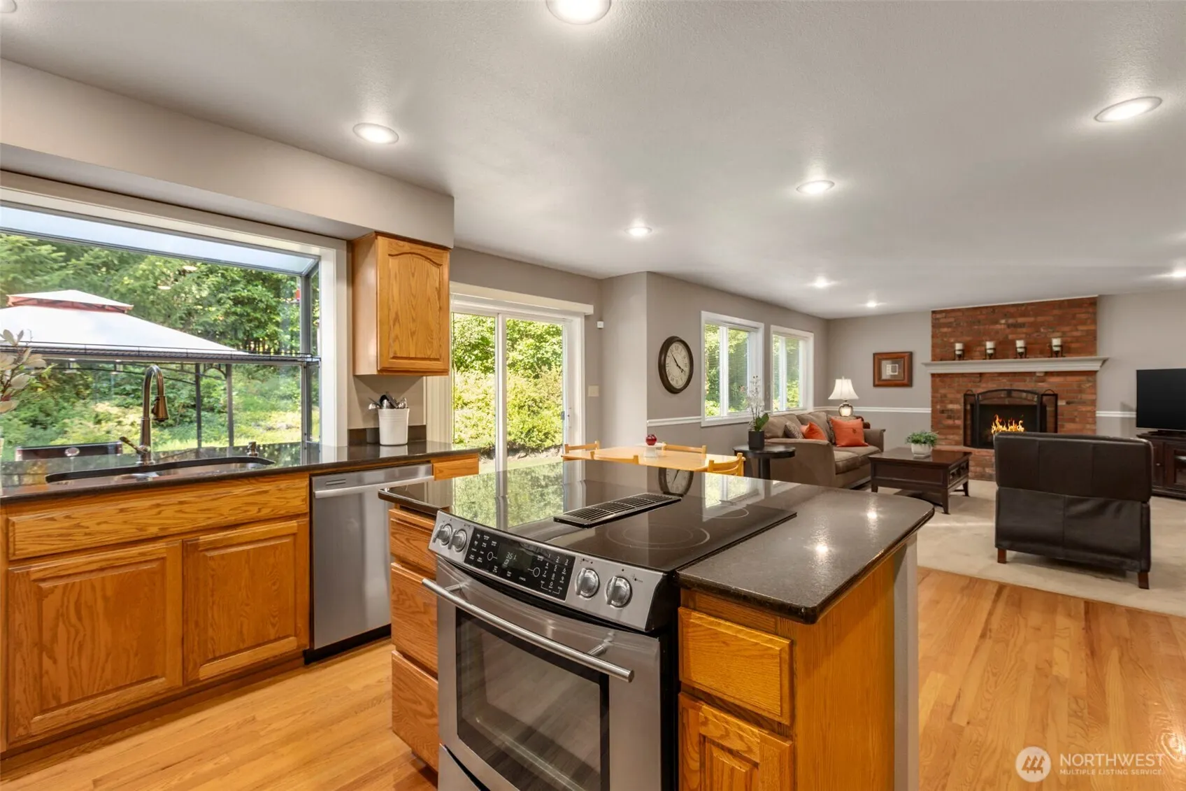 19318 SE 328th Place , Kent, WA 98042