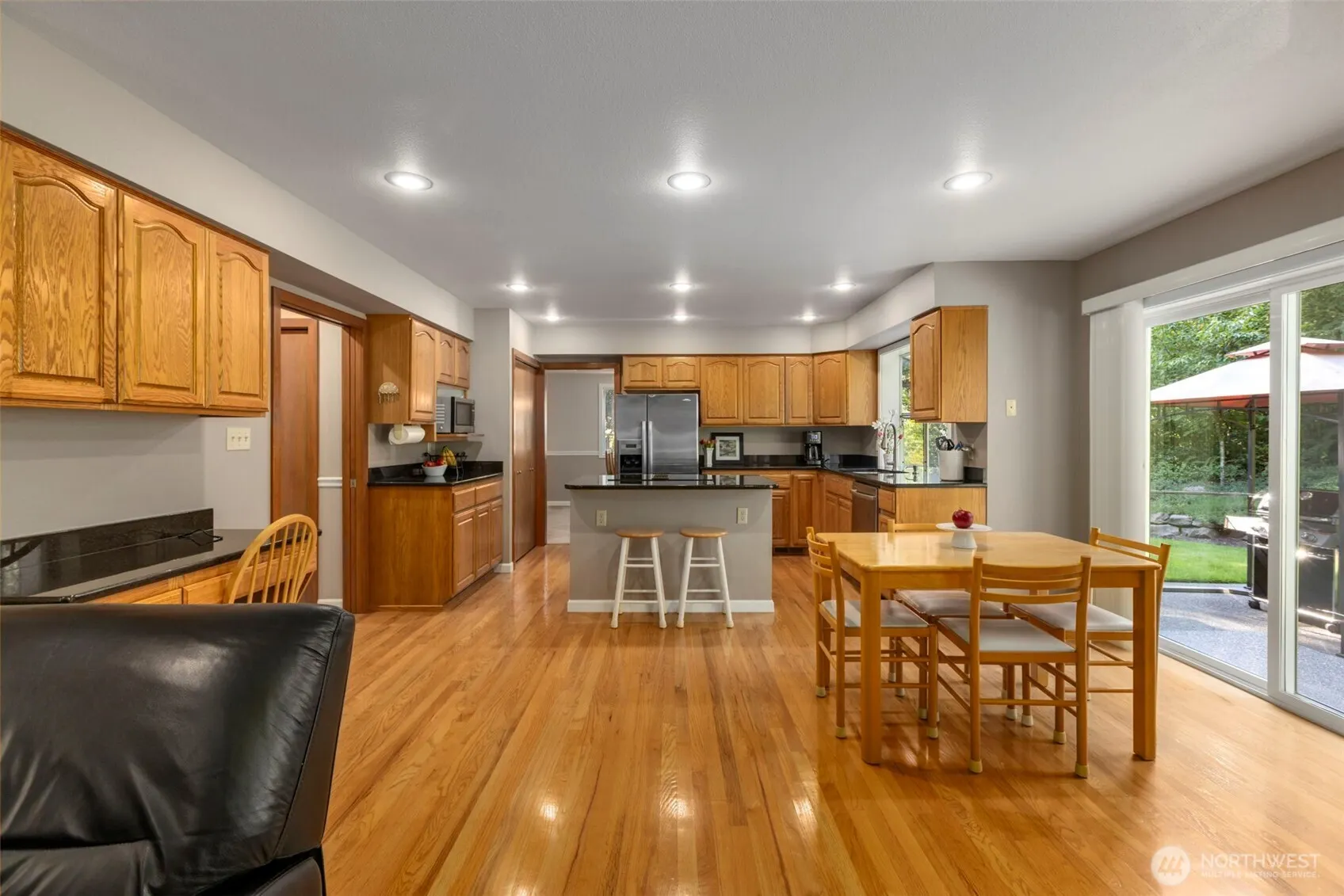 19318 SE 328th Place , Kent, WA 98042
