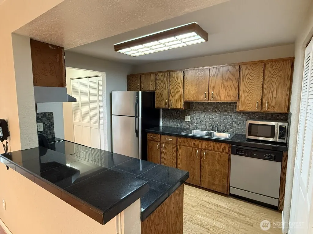 9474 Redmond Woodinville Road NE #A303, Redmond, WA 98052