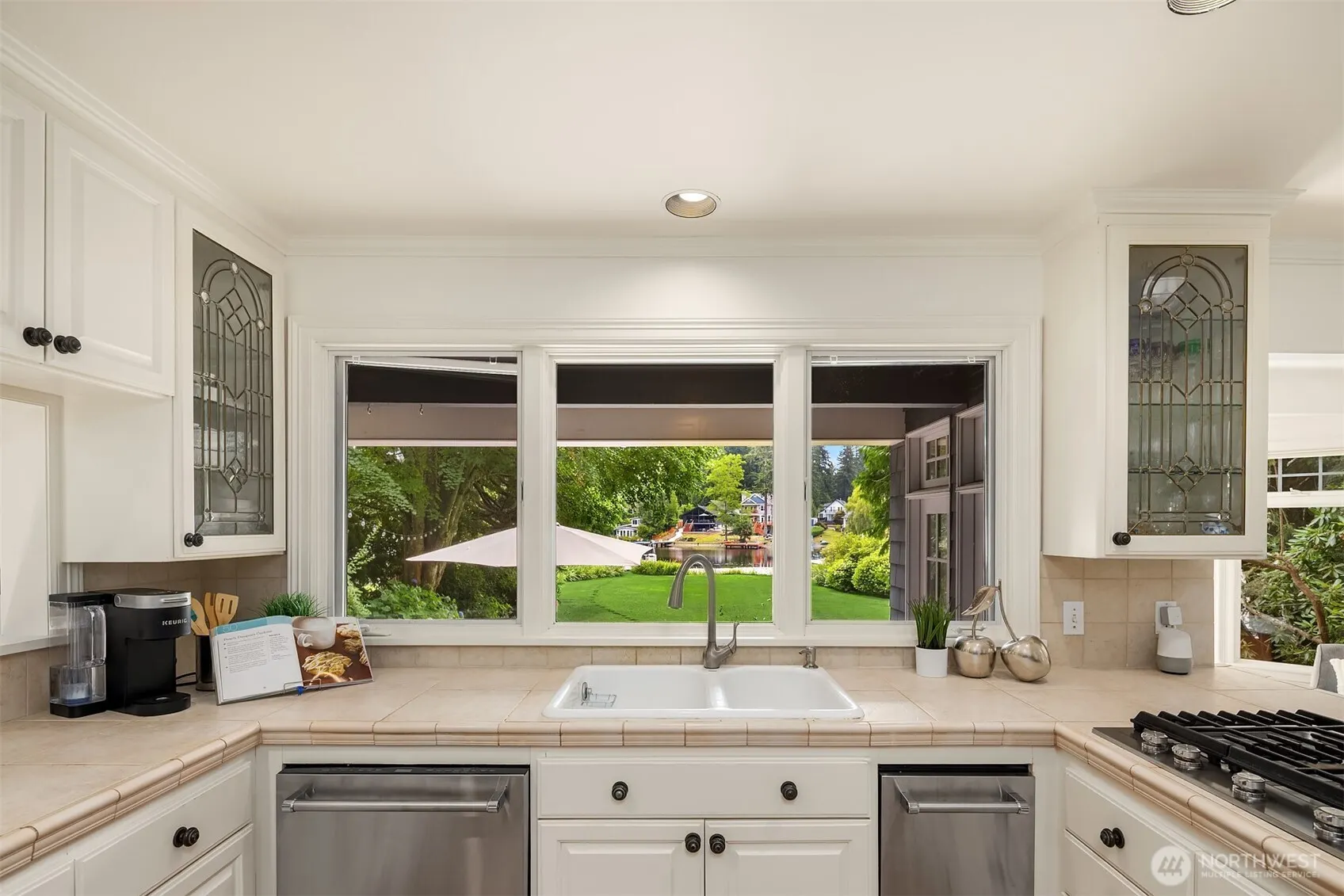 2459 215th Avenue SE, Sammamish, WA 98075