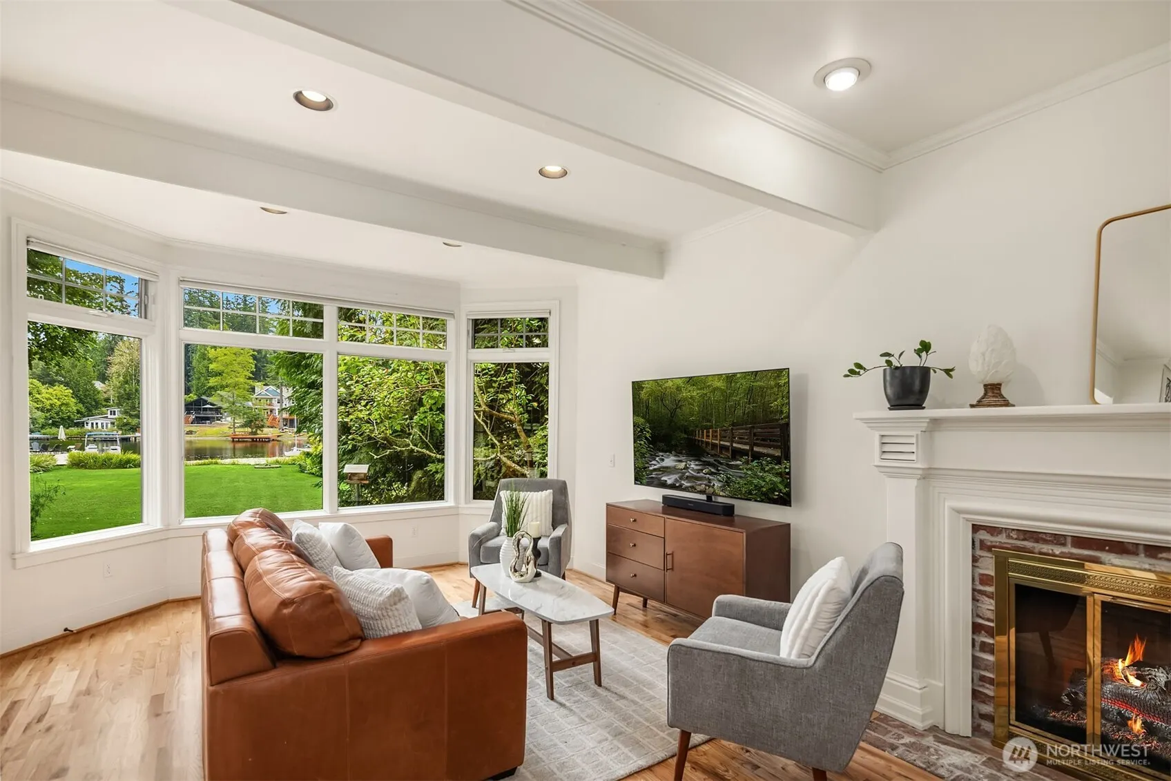 2459 215th Avenue SE, Sammamish, WA 98075