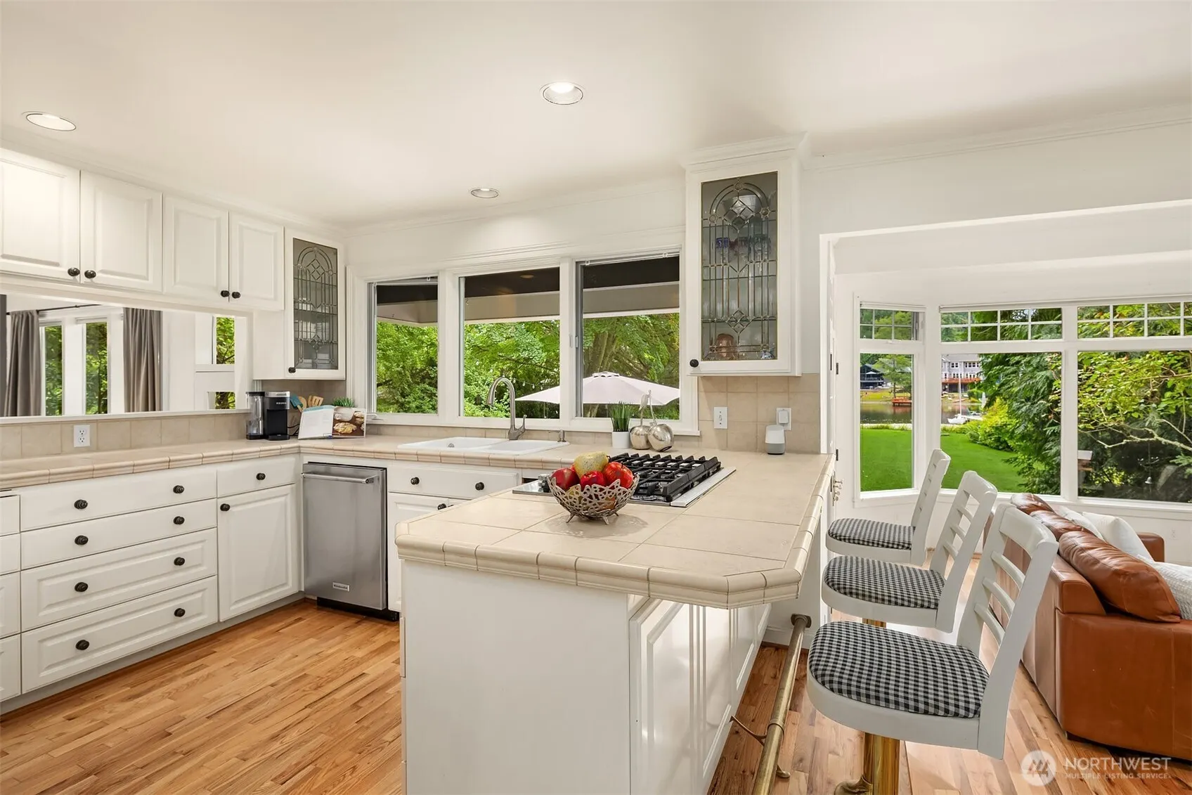 2459 215th Avenue SE, Sammamish, WA 98075