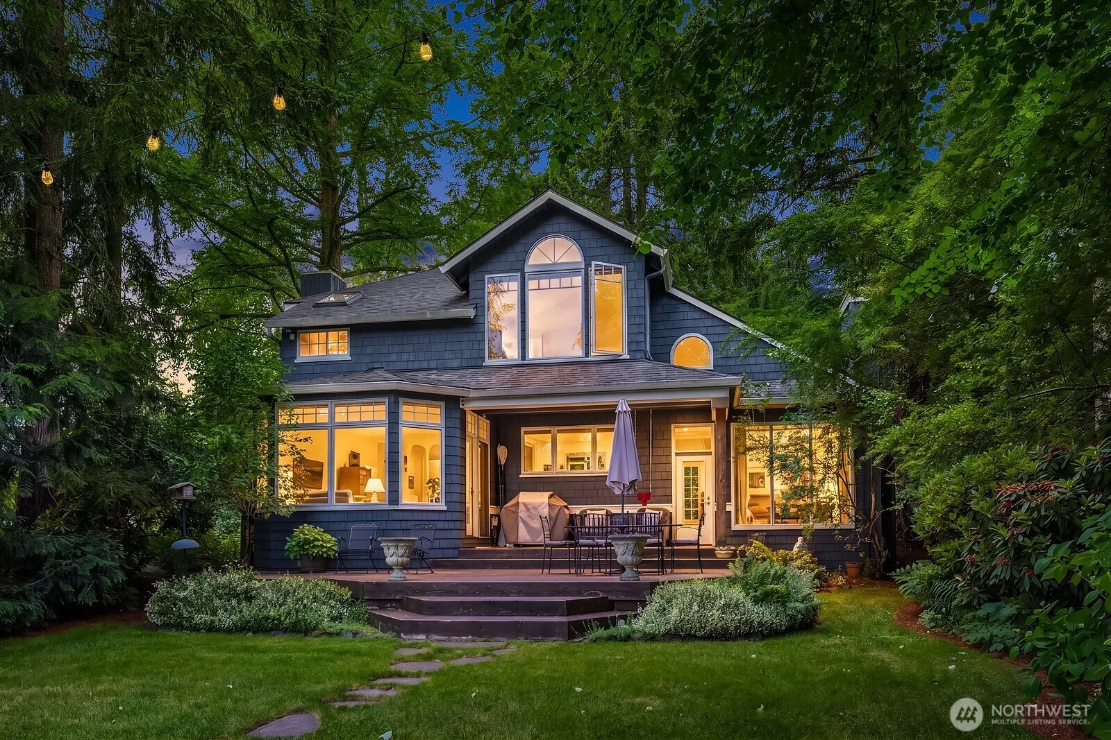 2459 215th Avenue SE, Sammamish, WA 98075