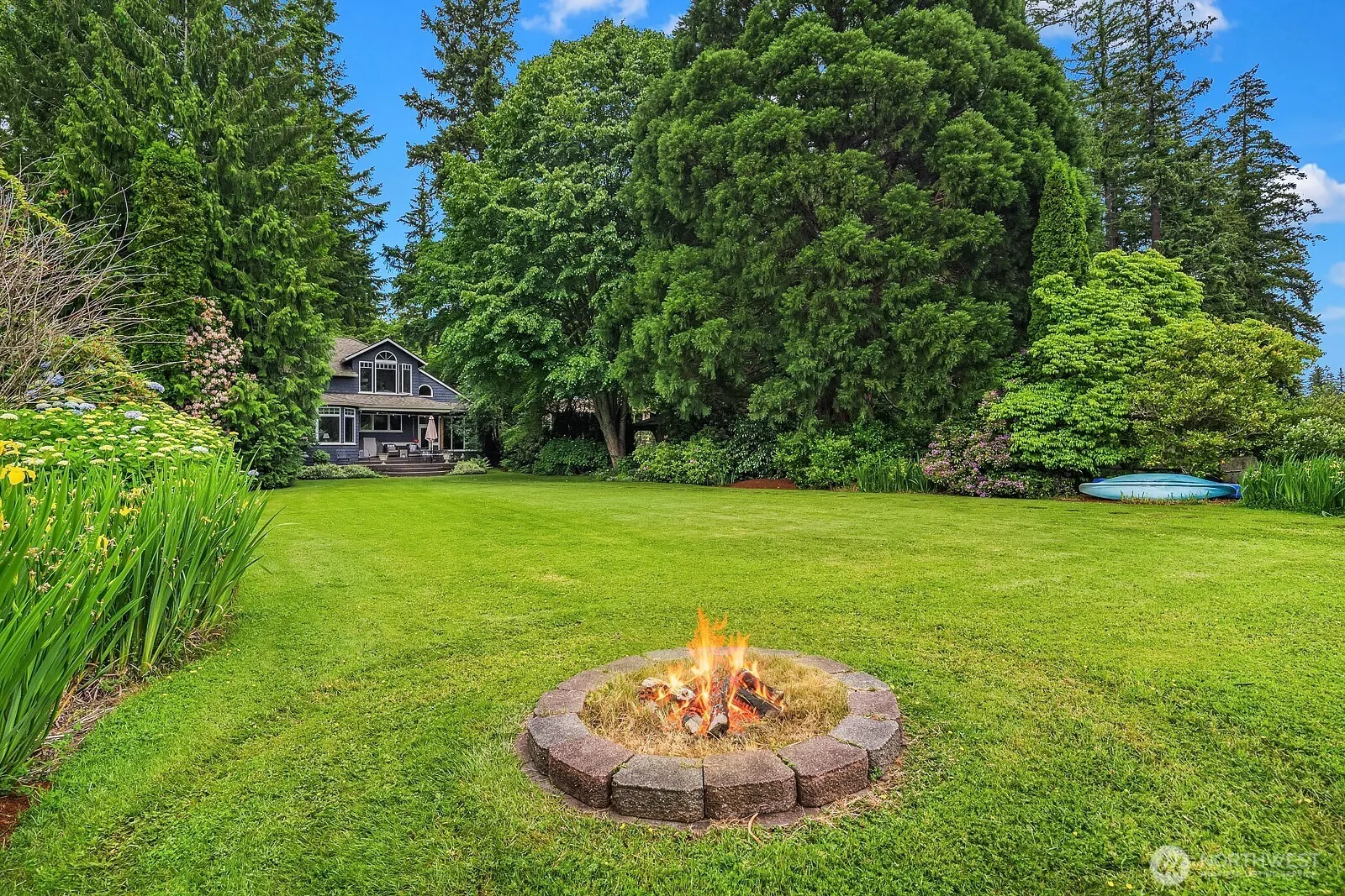 2459 215th Avenue SE, Sammamish, WA 98075