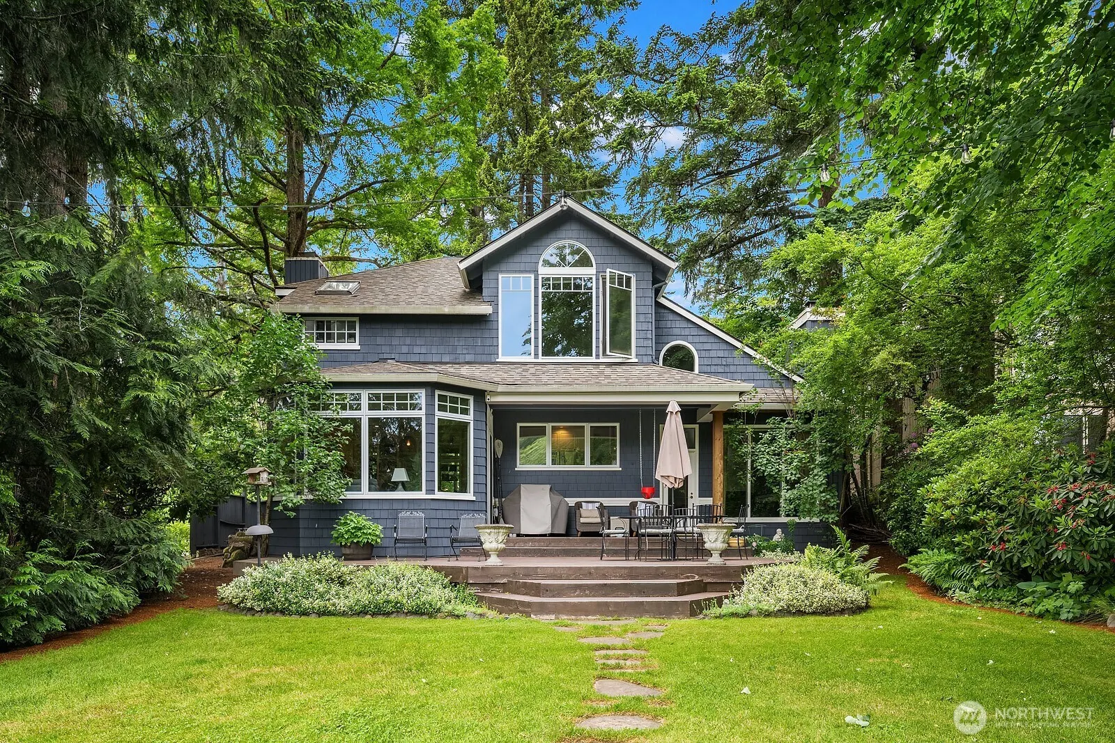 2459 215th Avenue SE, Sammamish, WA 98075