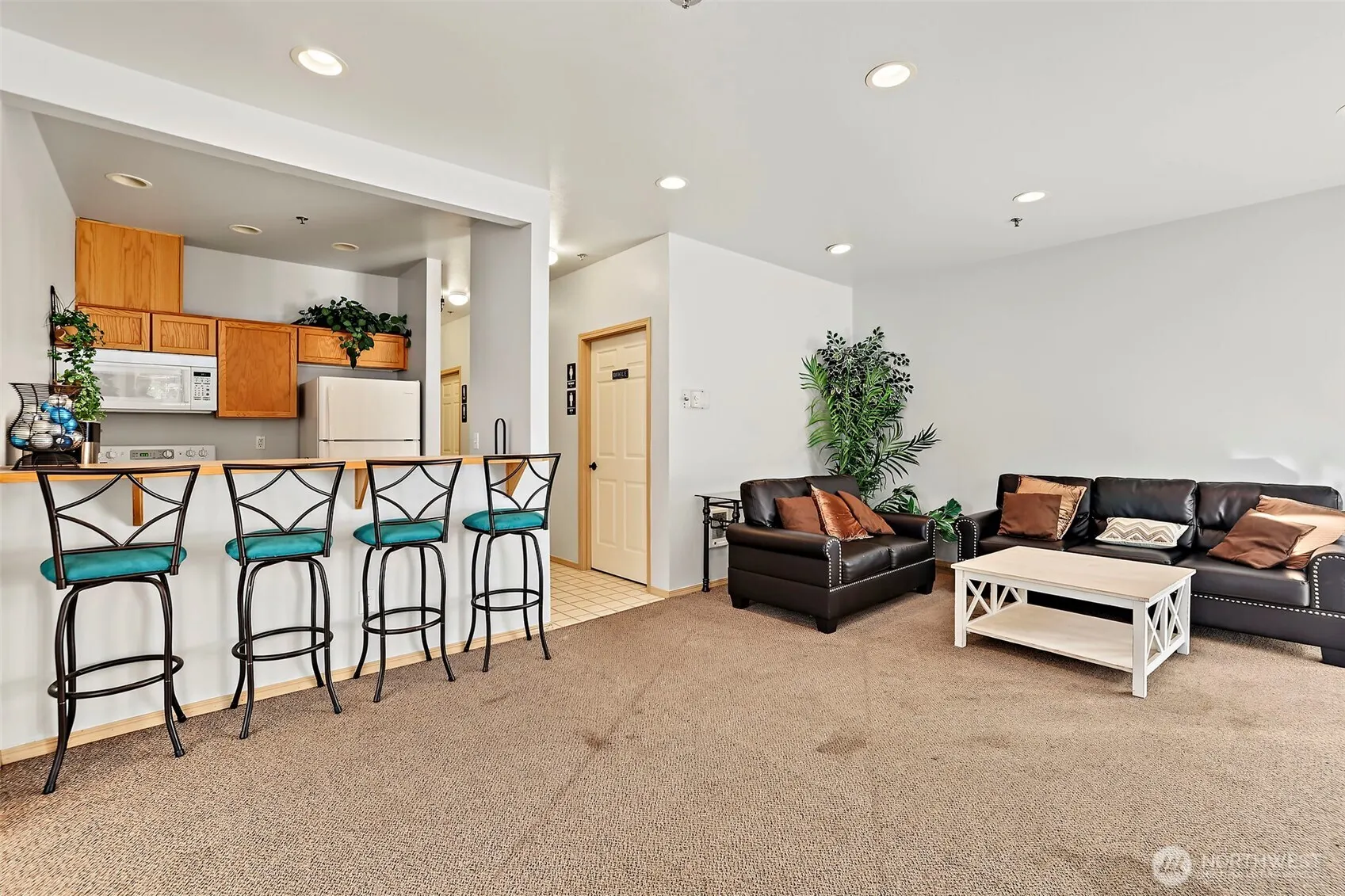 14818 29th Avenue W #C104, Lynnwood, WA 98087